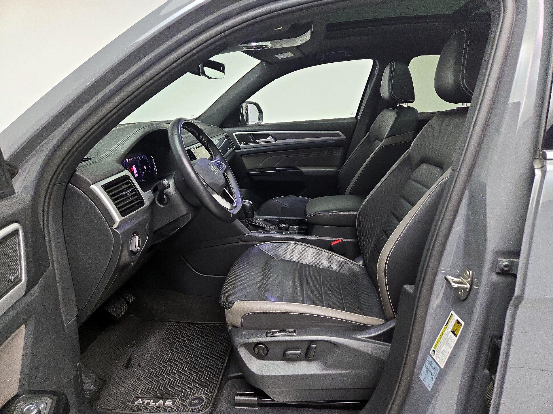 Thumbnail: 2021 Volkswagen Atlas - 11