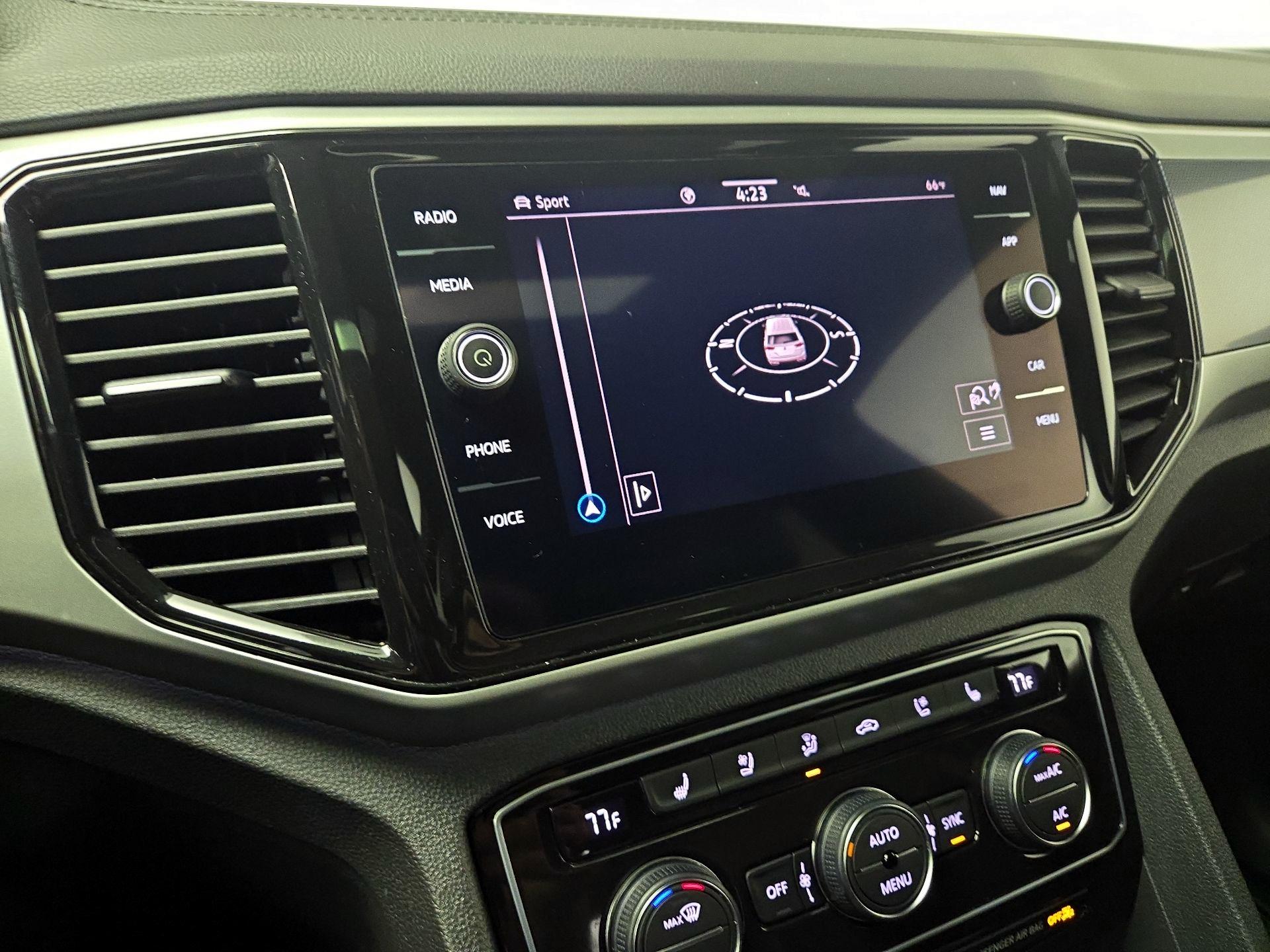 Thumbnail: 2021 Volkswagen Atlas - 14