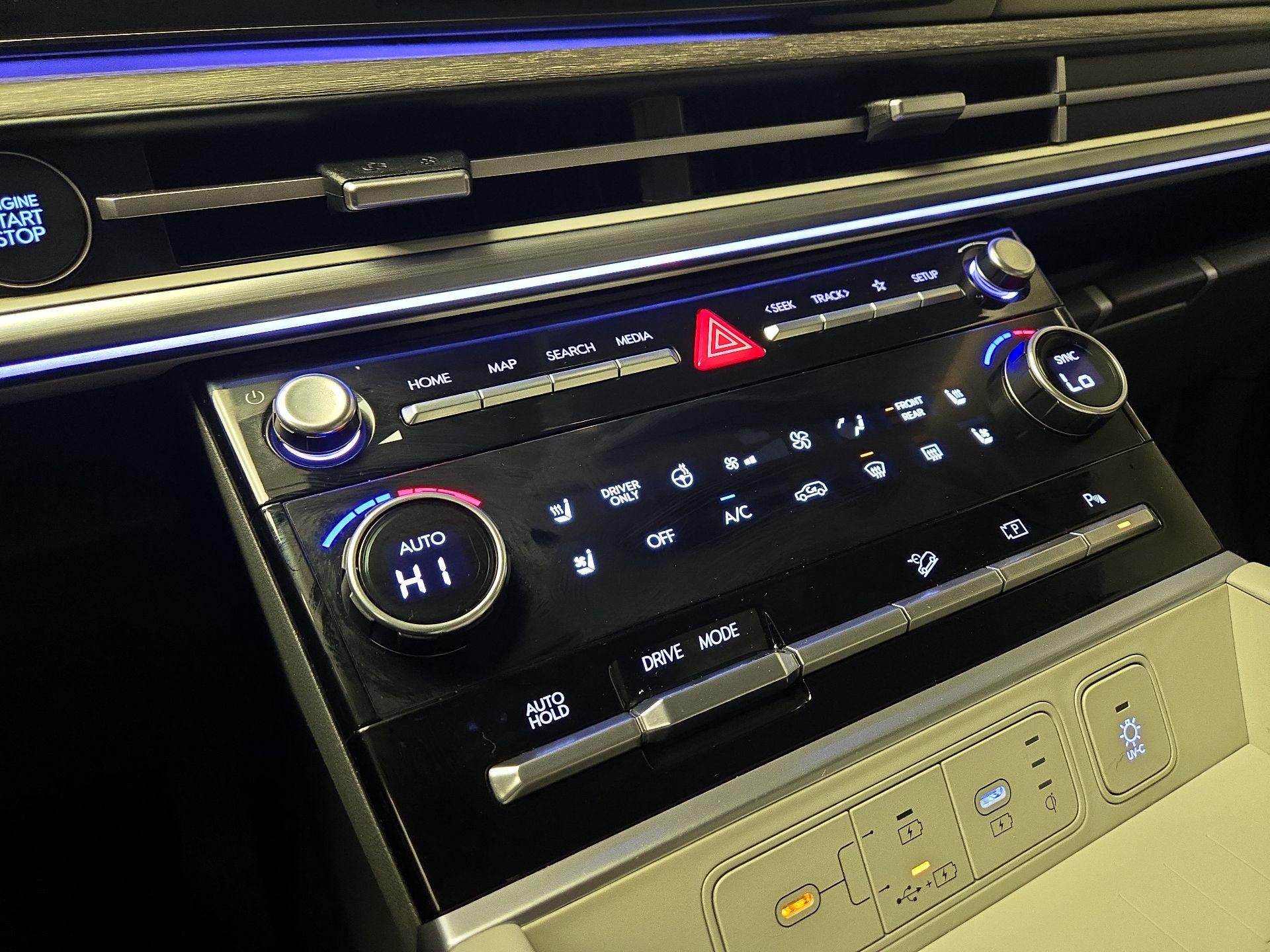 Thumbnail: 2024 Hyundai Santa Fe - 17