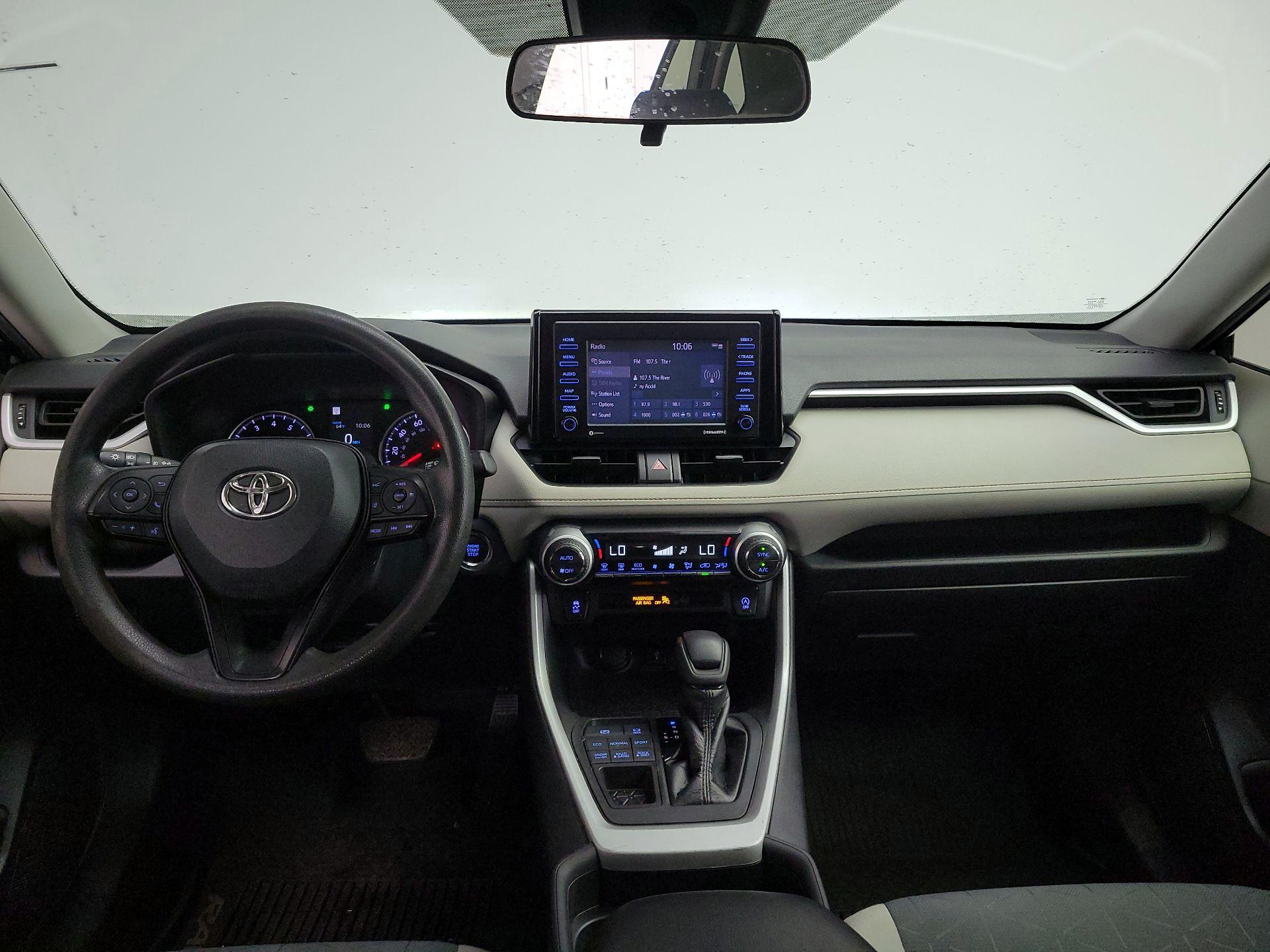 Thumbnail: 2020 Toyota RAV4 - 9