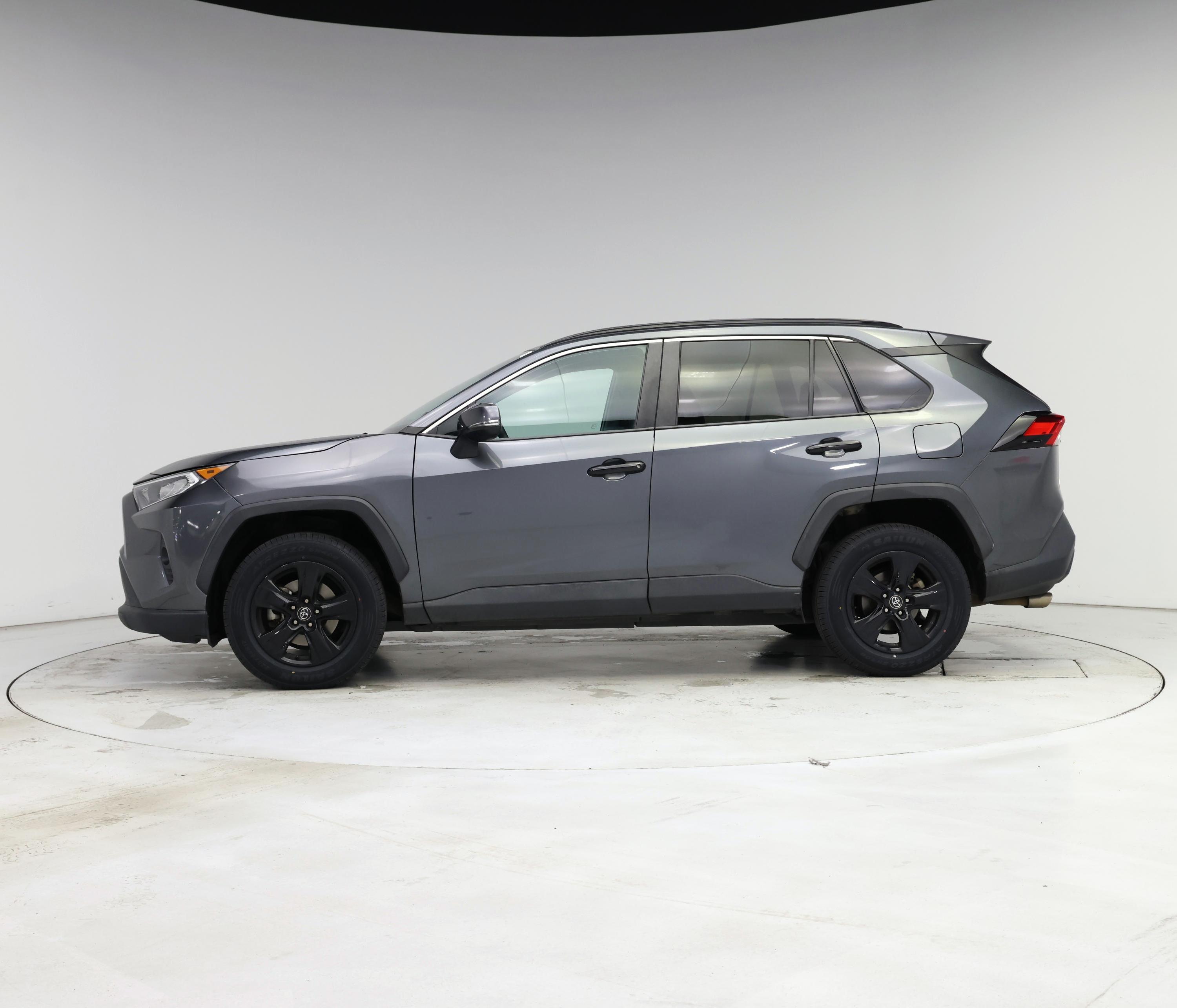 Thumbnail: 2020 Toyota RAV4 - 3