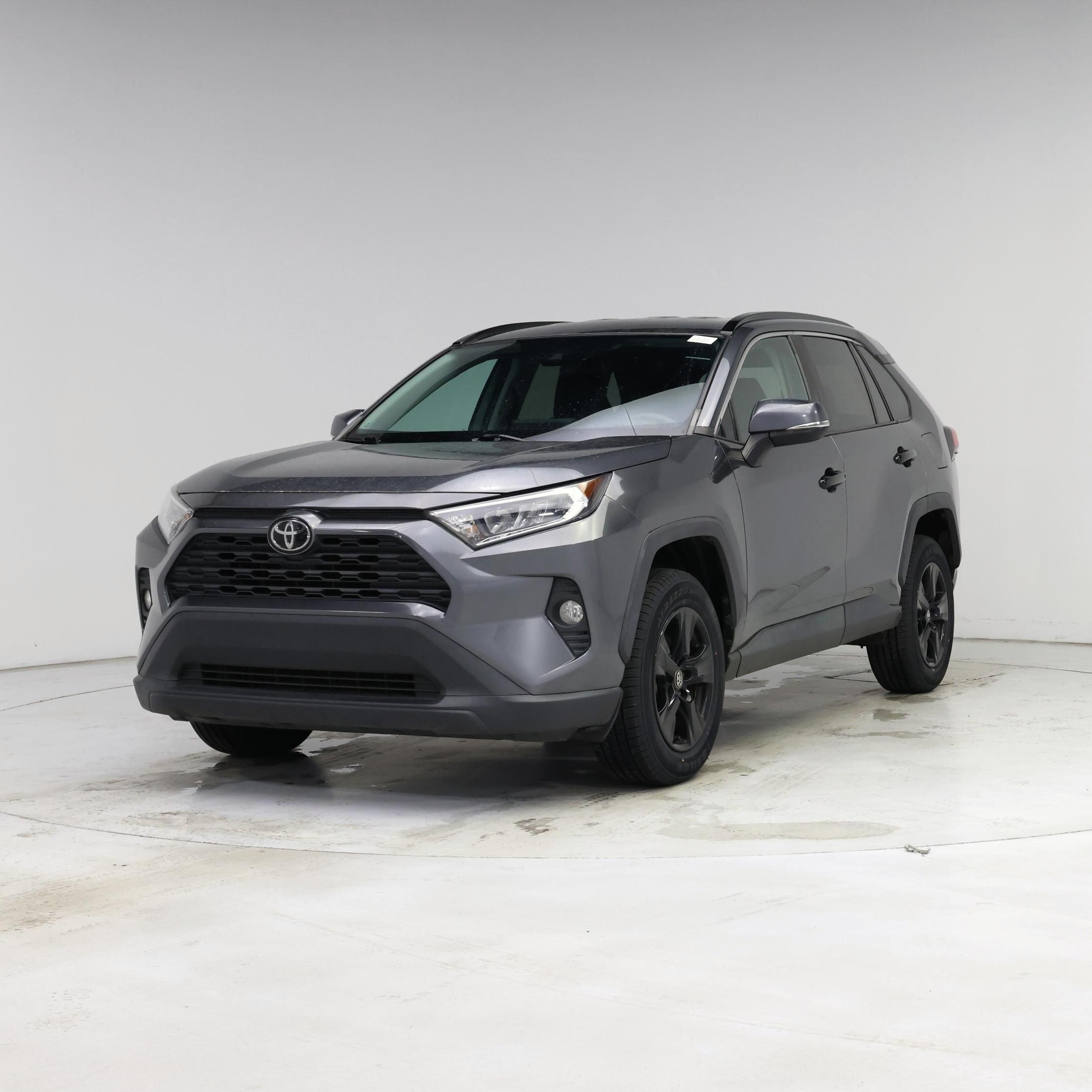 Thumbnail: 2020 Toyota RAV4 - 4