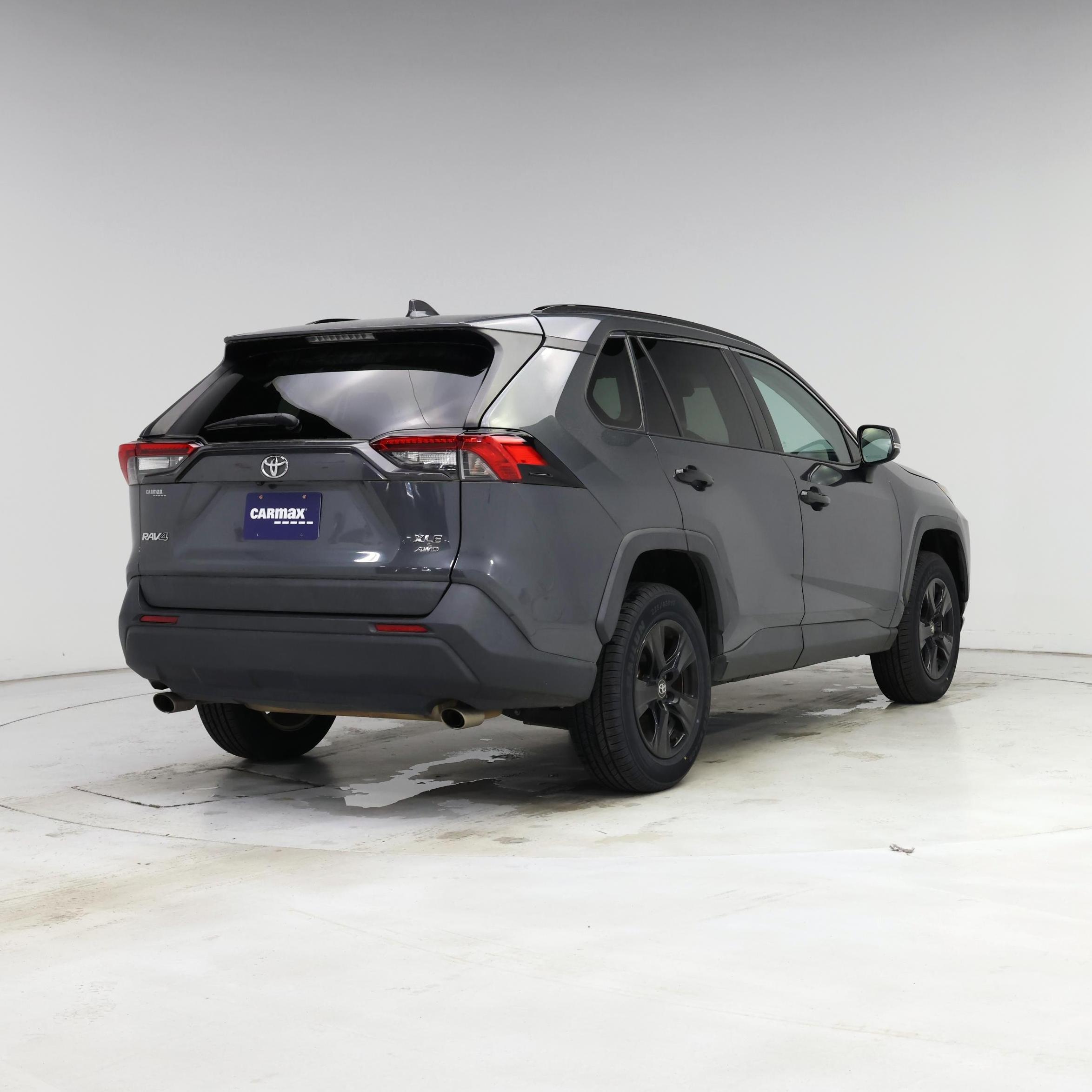 Thumbnail: 2020 Toyota RAV4 - 8