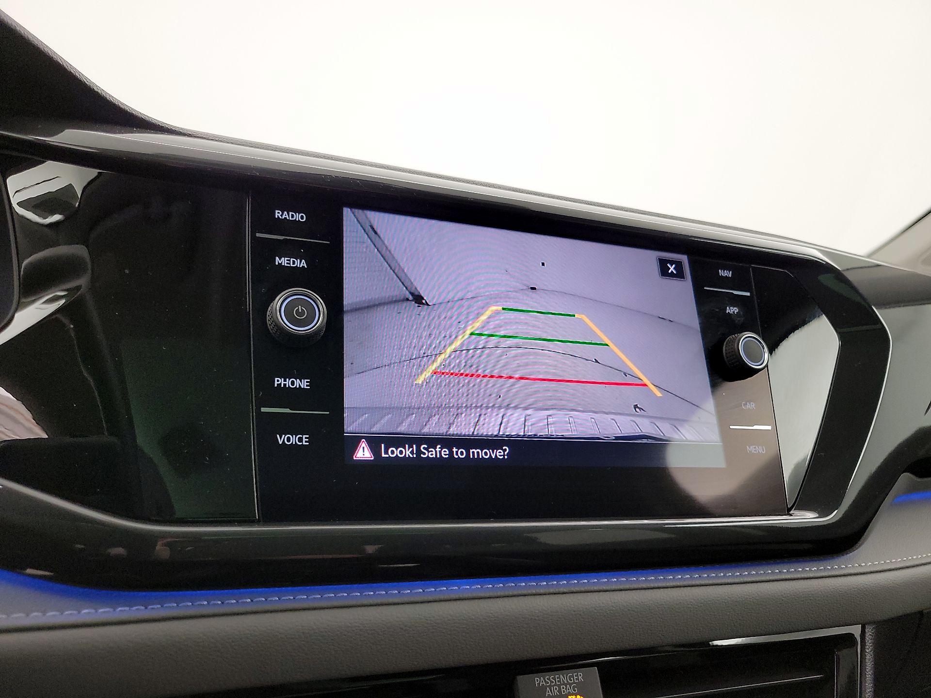 Thumbnail: 2024 Volkswagen Taos - 15