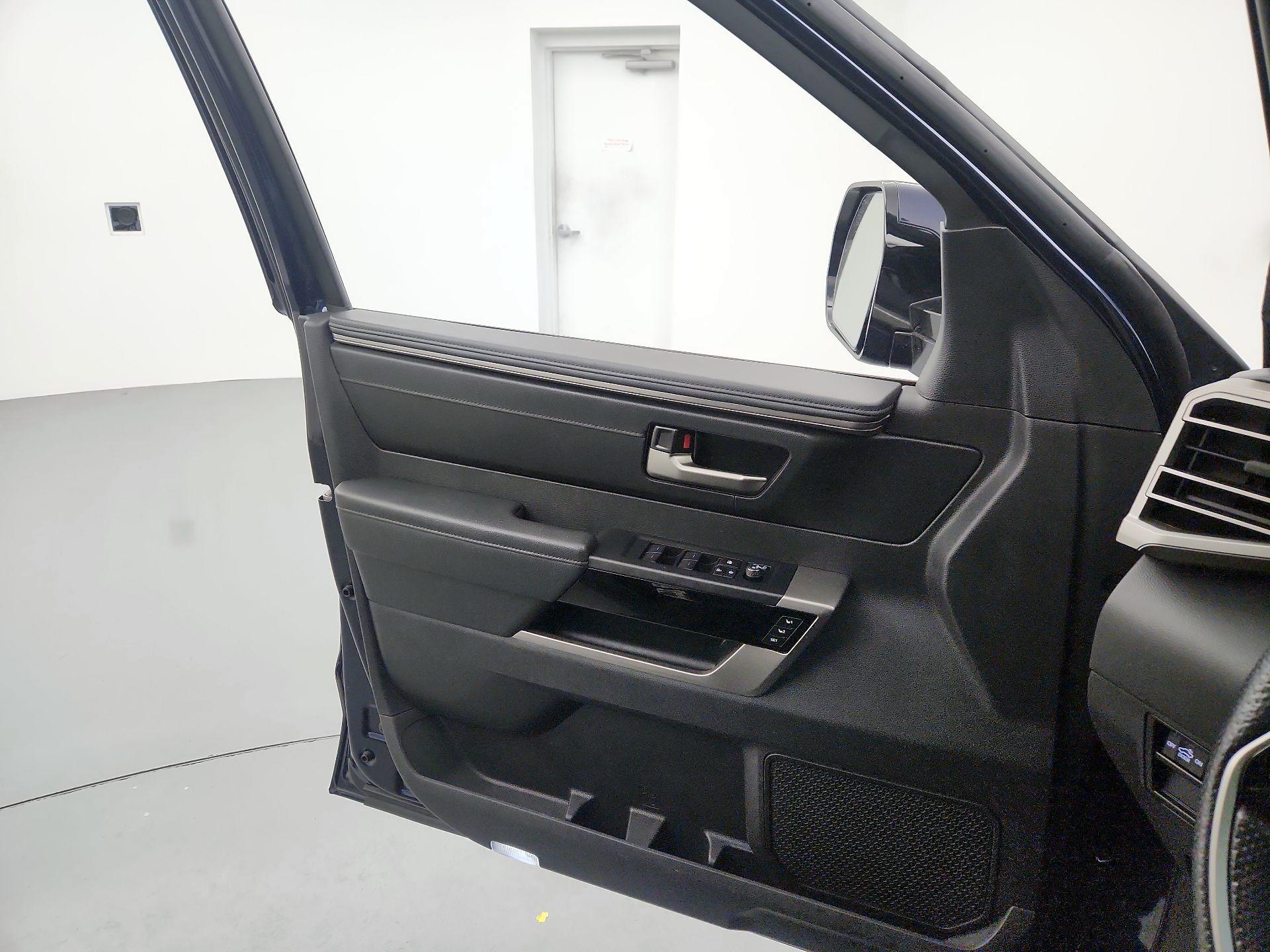 Thumbnail: 2024 Toyota Tundra - 12