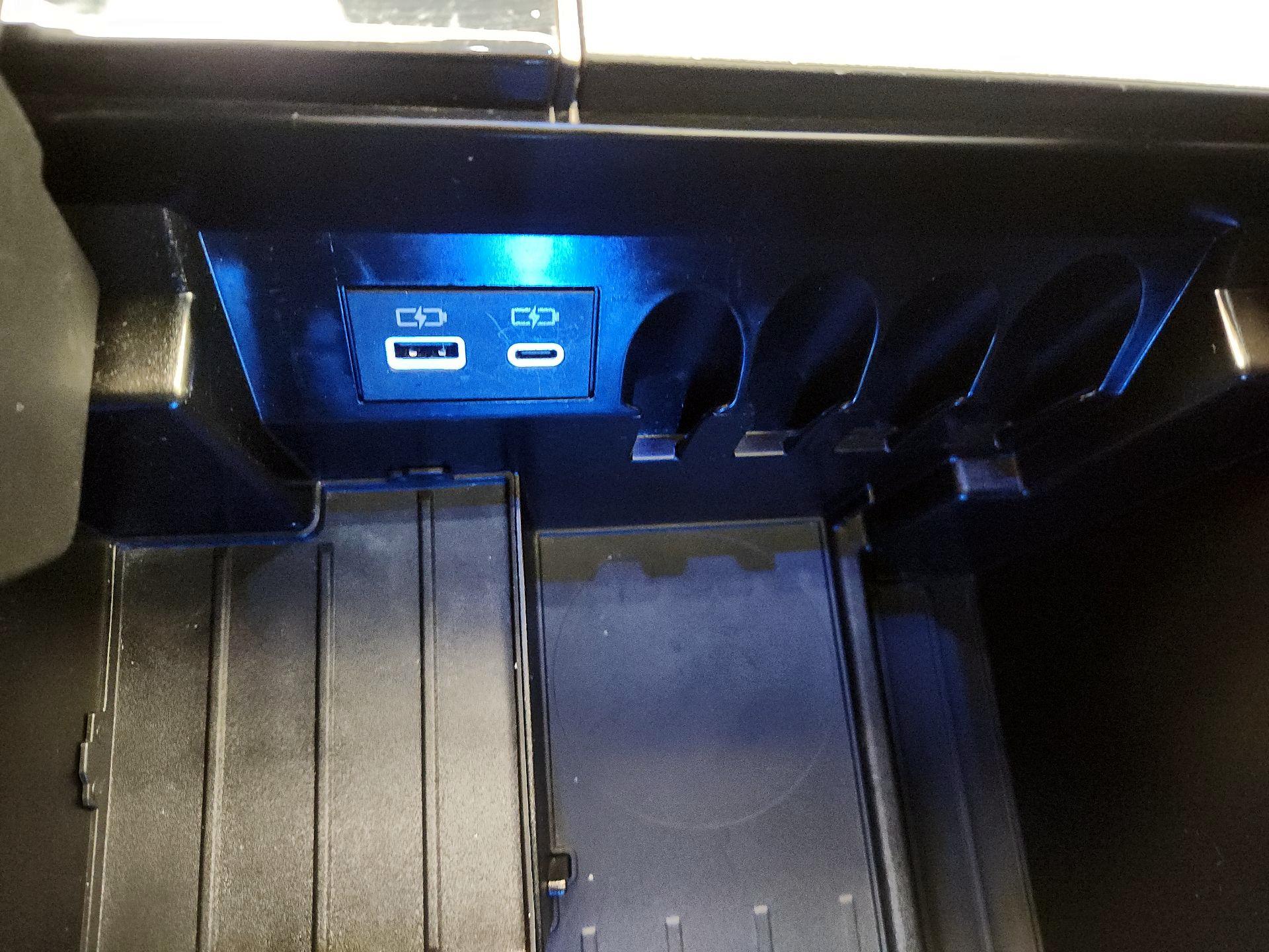 Thumbnail: 2024 Toyota Tundra - 18