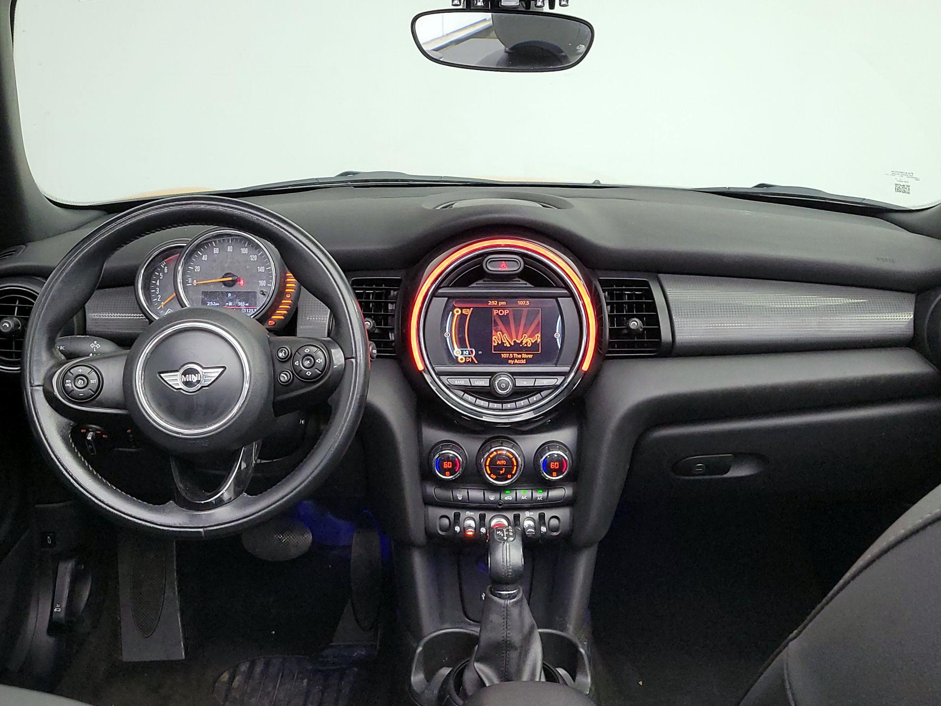 Thumbnail: 2017 MINI Cooper - 9