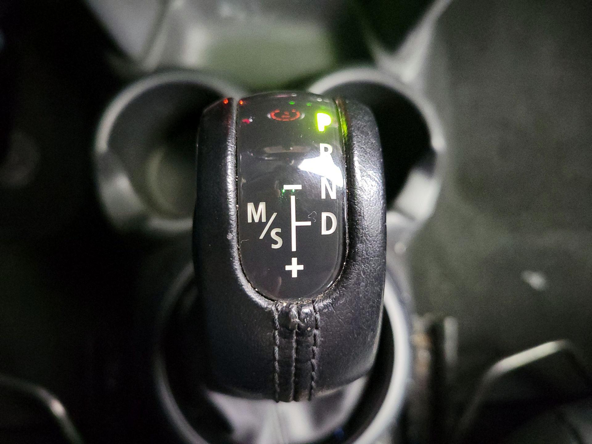 Thumbnail: 2017 MINI Cooper - 17