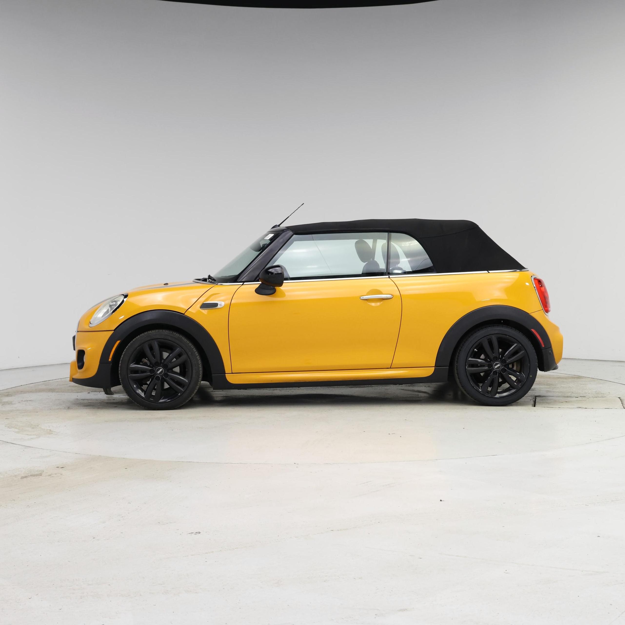 Thumbnail: 2017 MINI Cooper - 3
