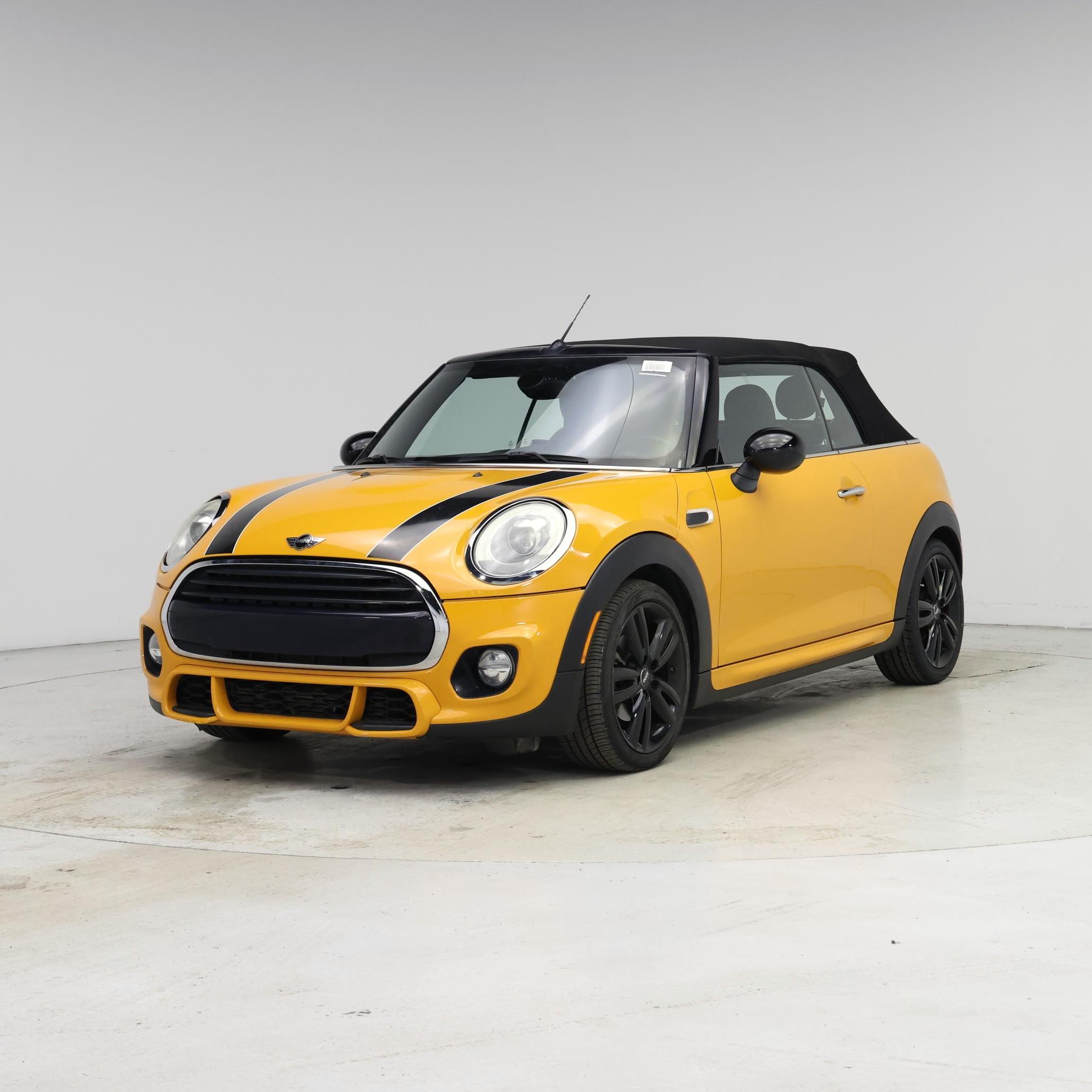 Thumbnail: 2017 MINI Cooper - 4
