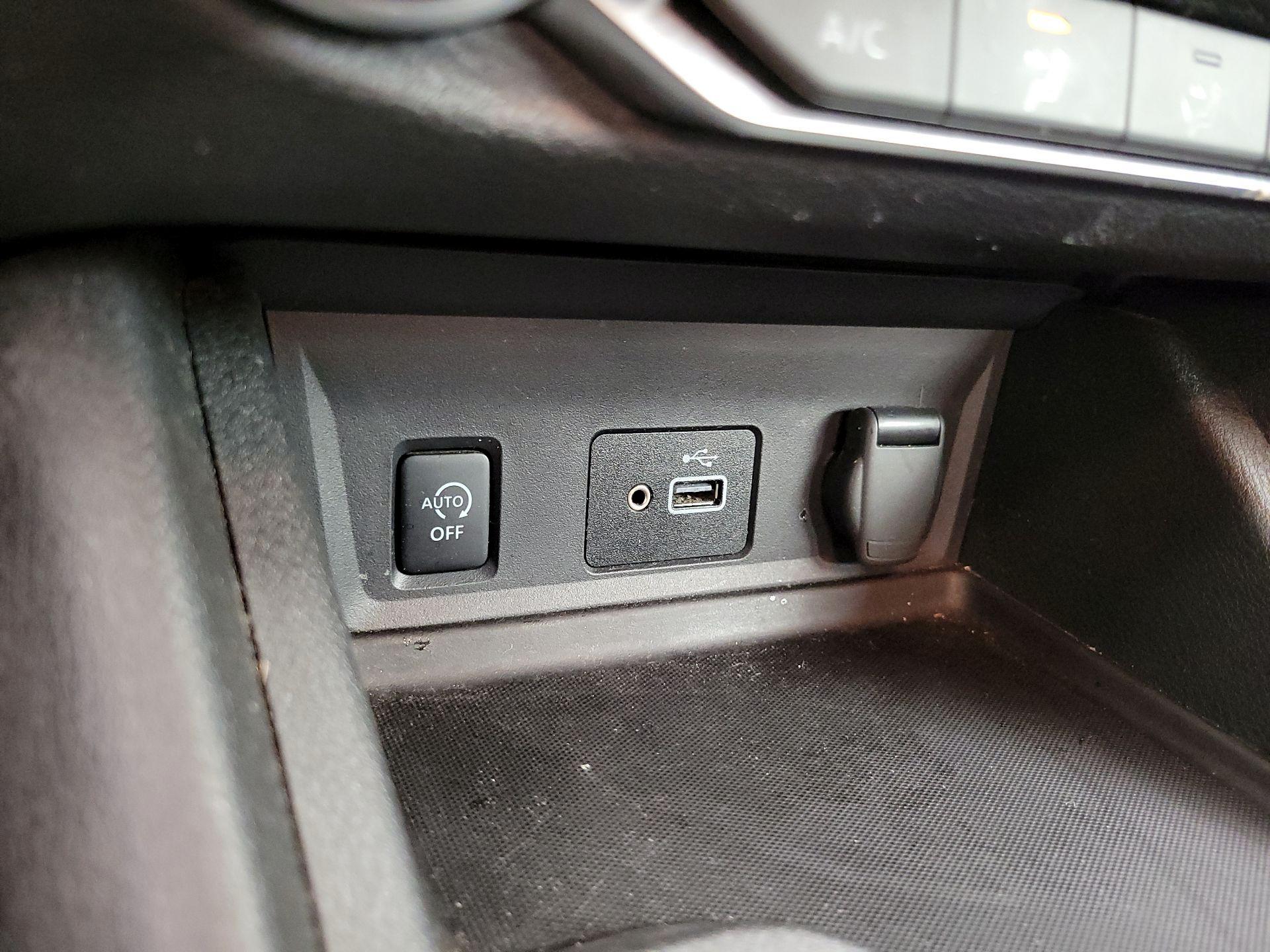 Thumbnail: 2024 Nissan Sentra - 18