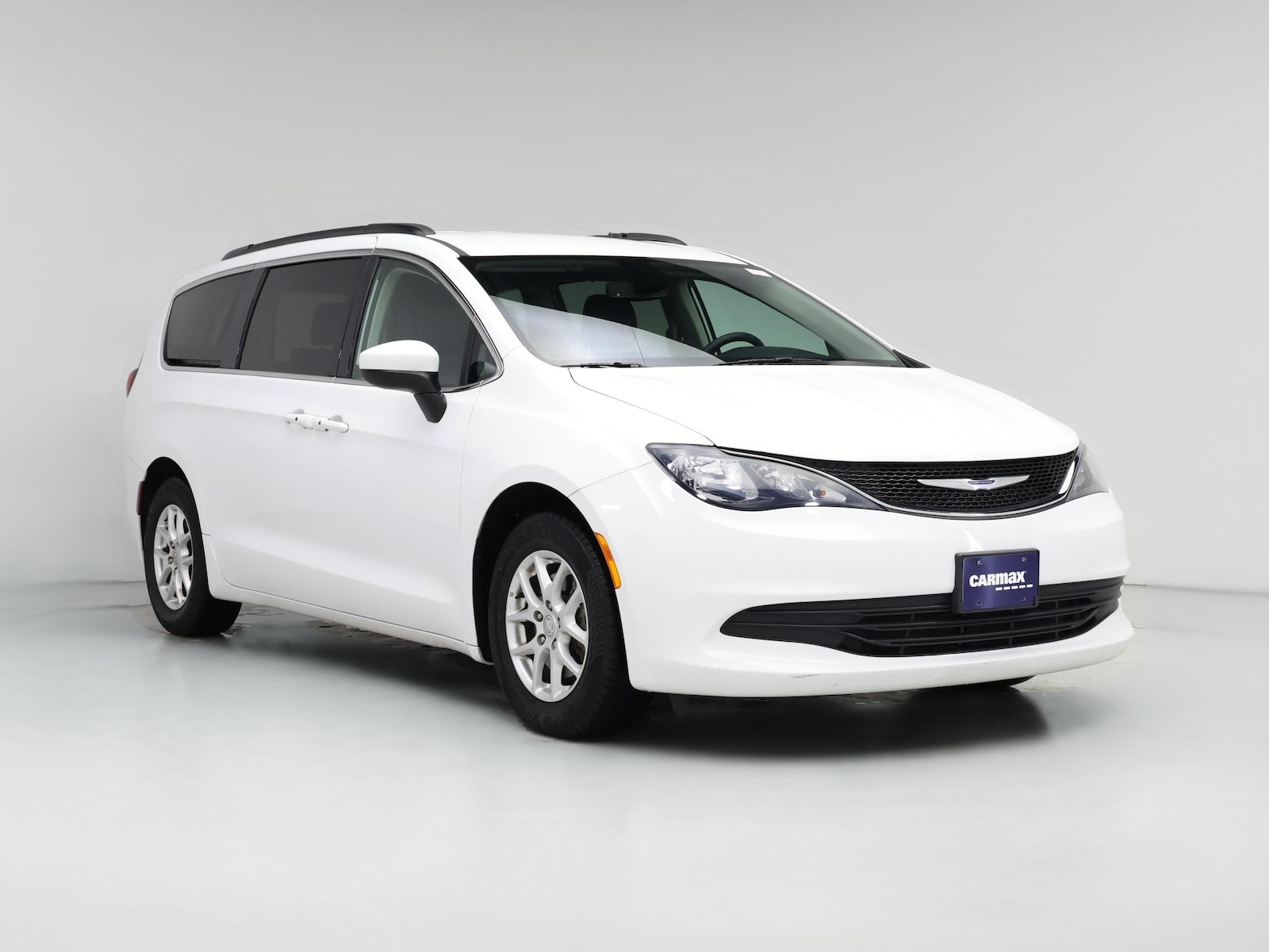 2020 Chrysler Voyager LXI