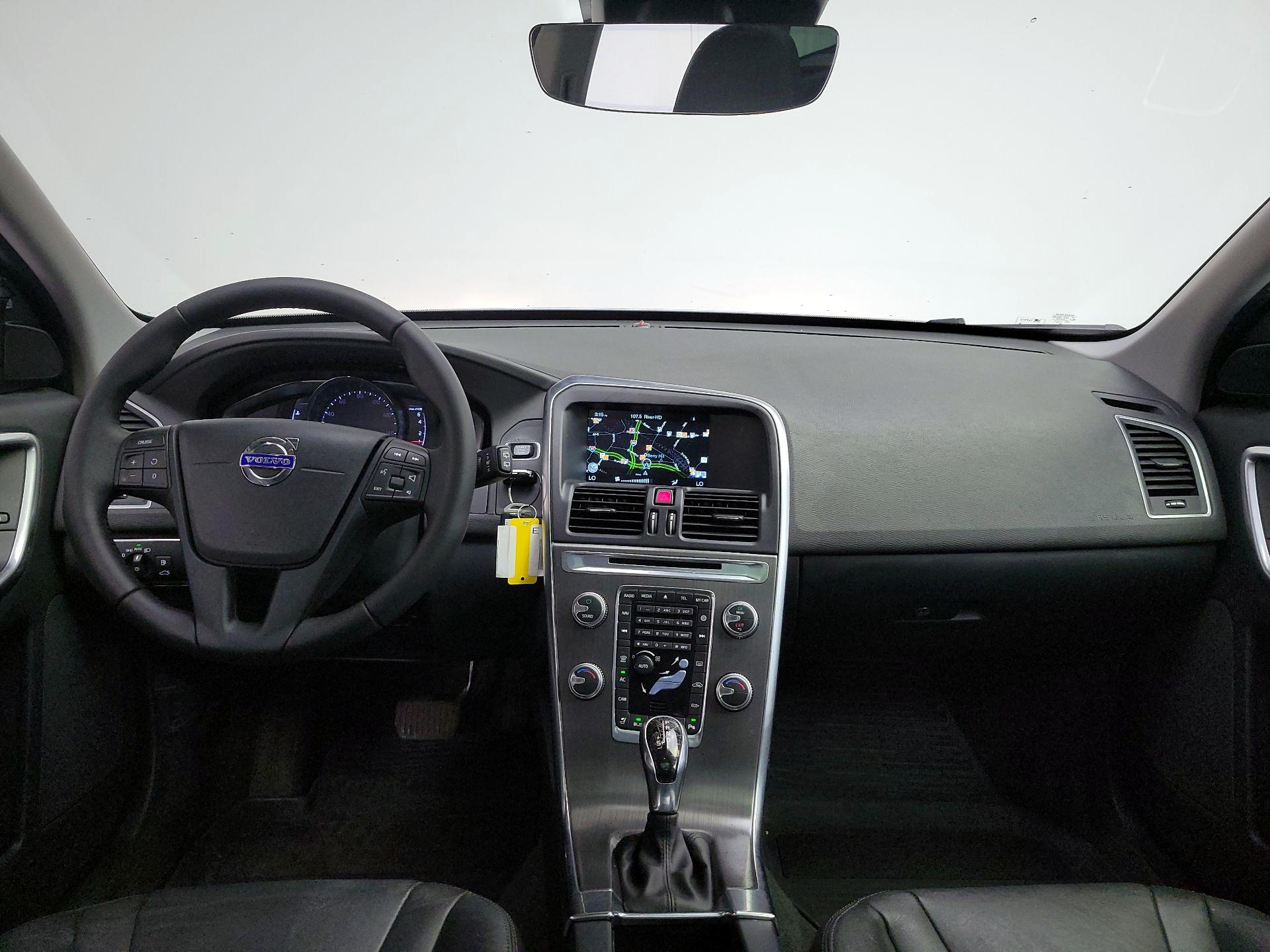 Thumbnail: 2016 Volvo XC60 - 9