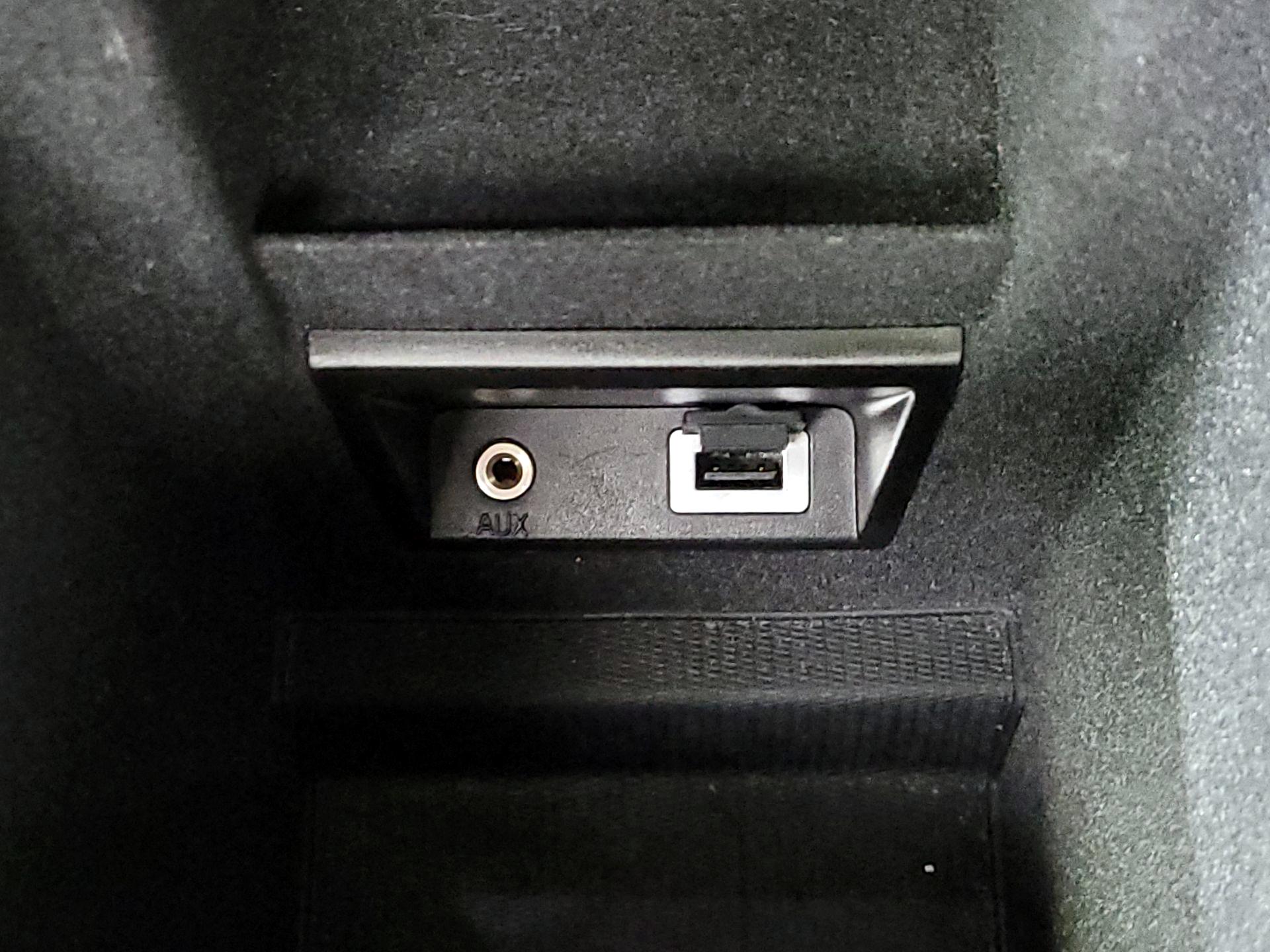 Thumbnail: 2016 Volvo XC60 - 19