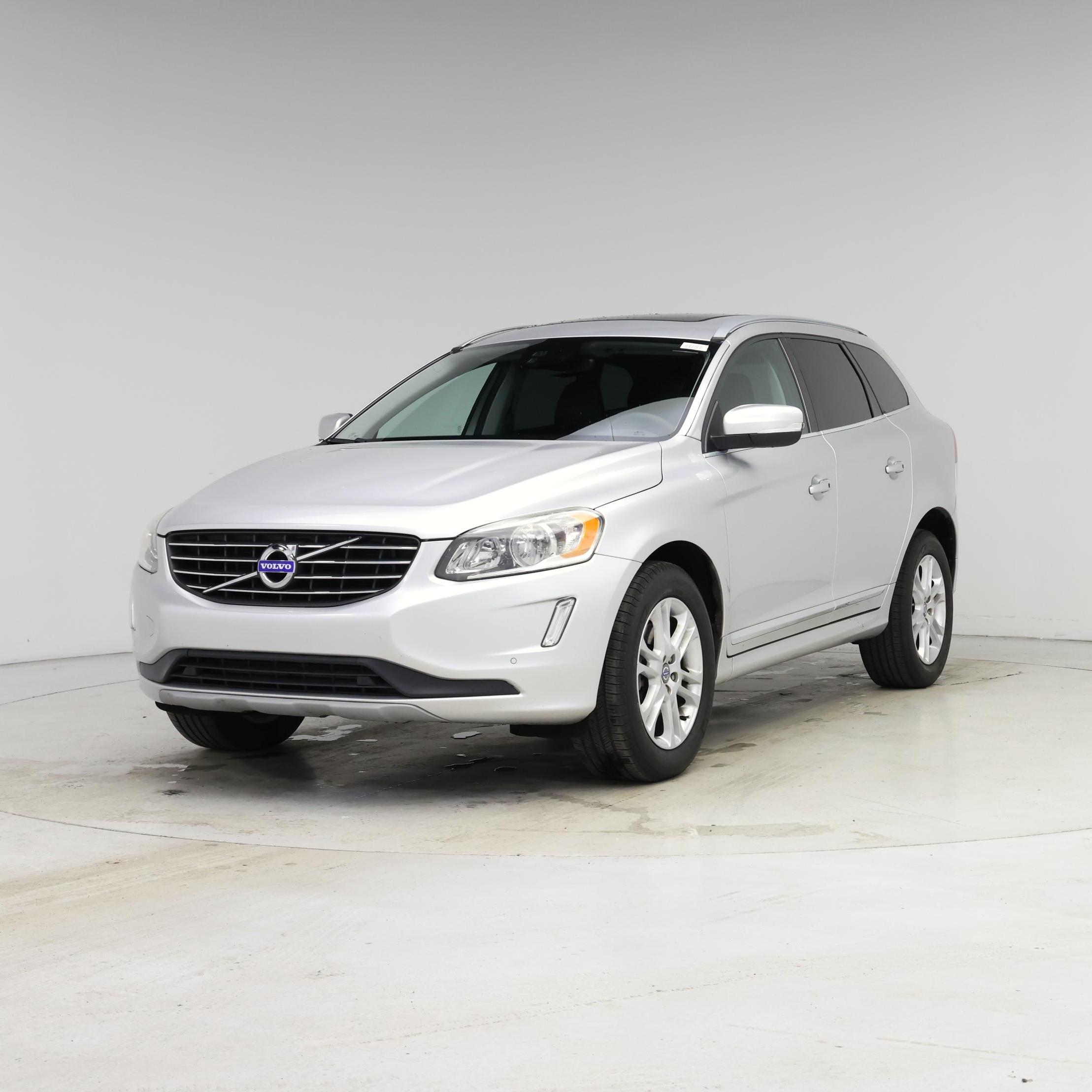 Thumbnail: 2016 Volvo XC60 - 4