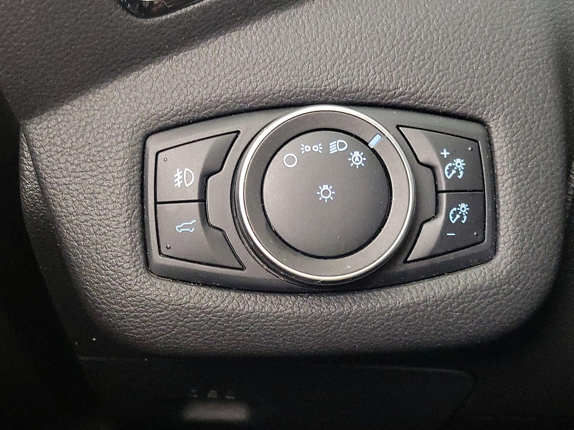 Thumbnail: 2019 Ford Escape - 13