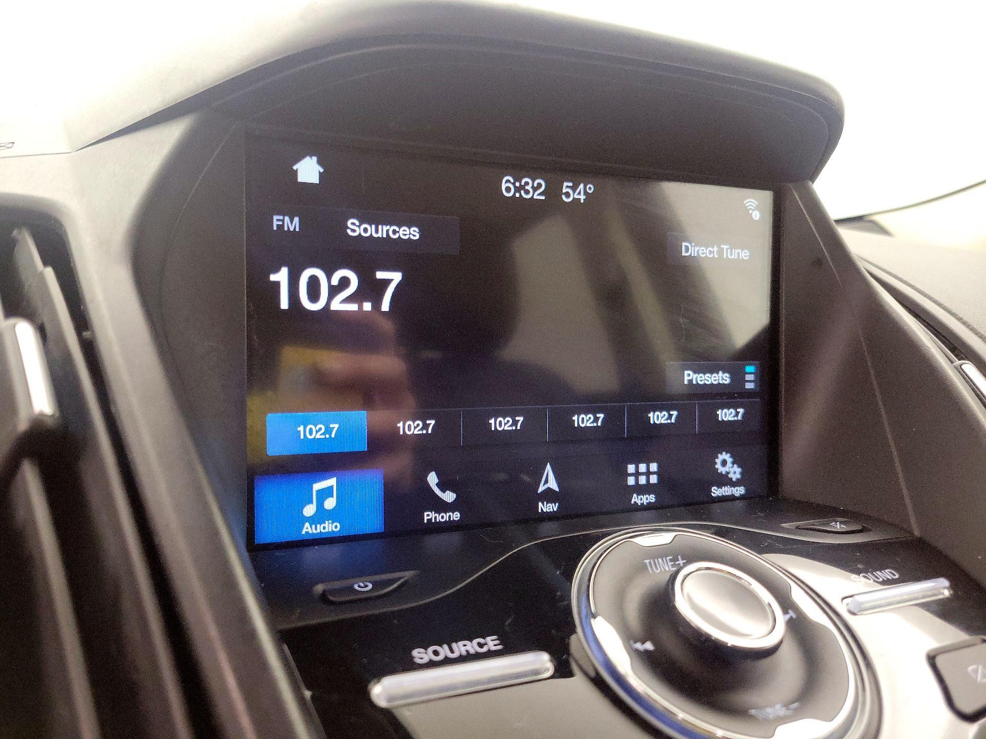 Thumbnail: 2019 Ford Escape - 16