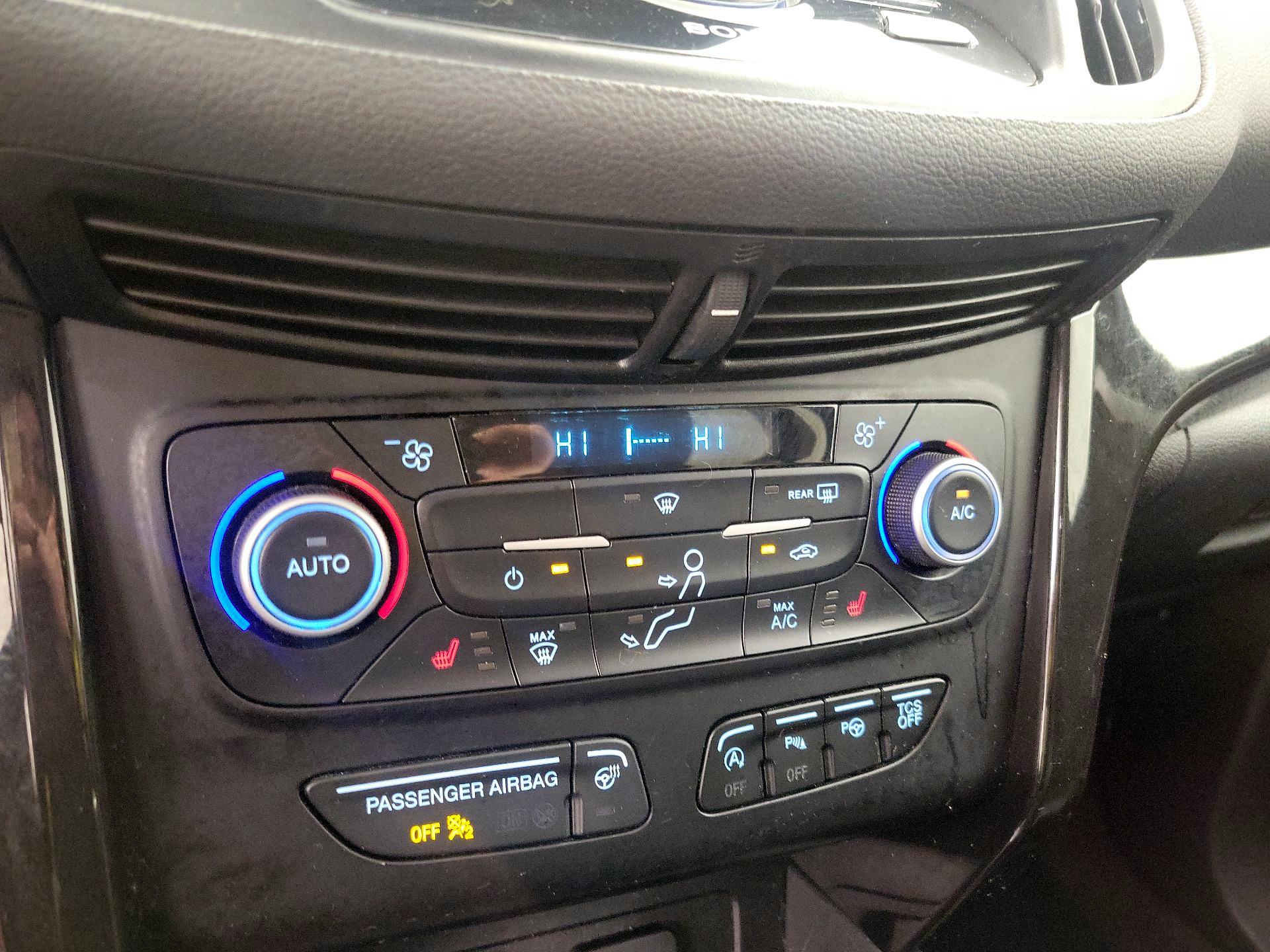 Thumbnail: 2019 Ford Escape - 17