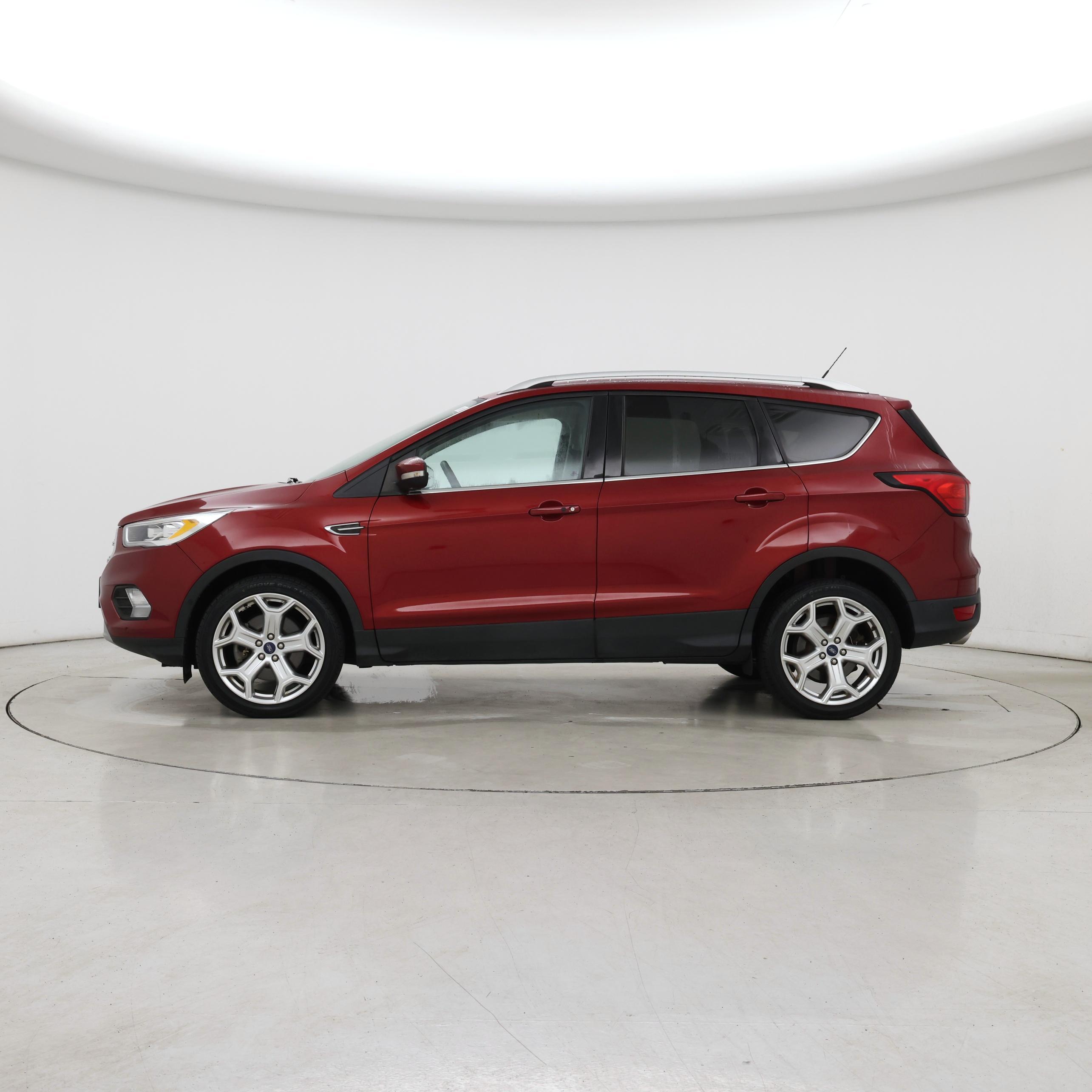 Thumbnail: 2019 Ford Escape - 3