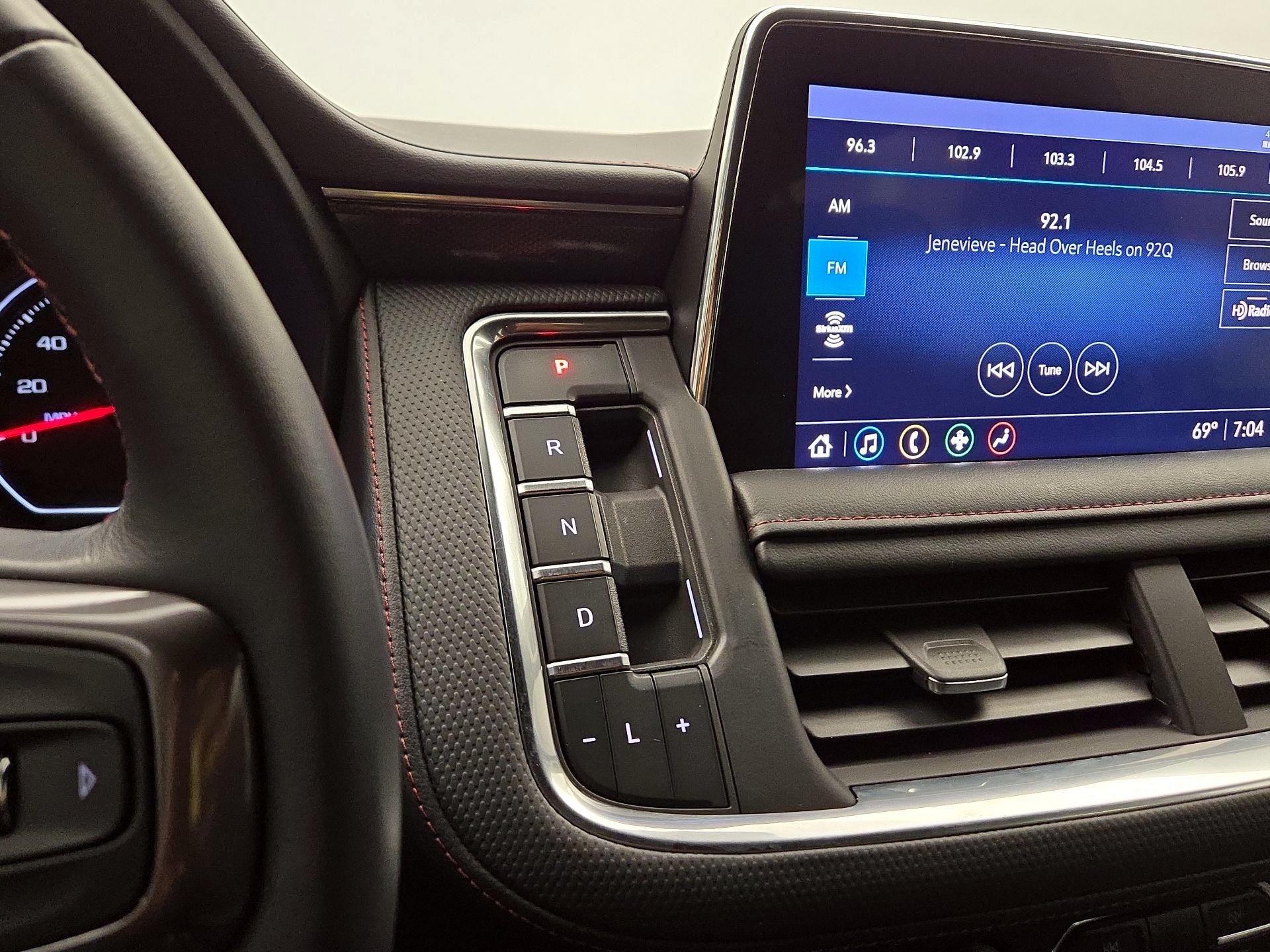 Thumbnail: 2021 Chevrolet Tahoe - 17