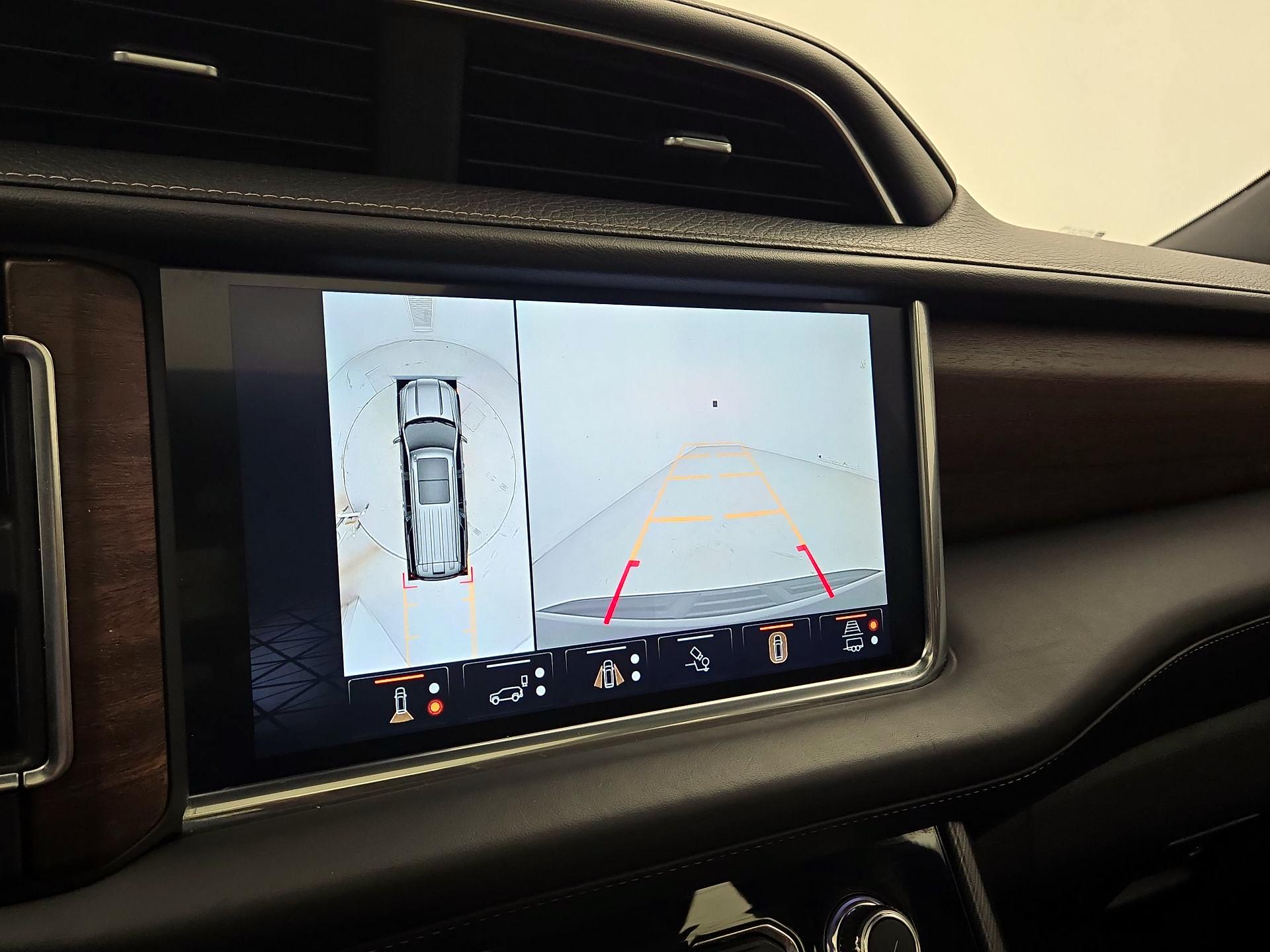 Thumbnail: 2023 GMC Yukon XL - 15