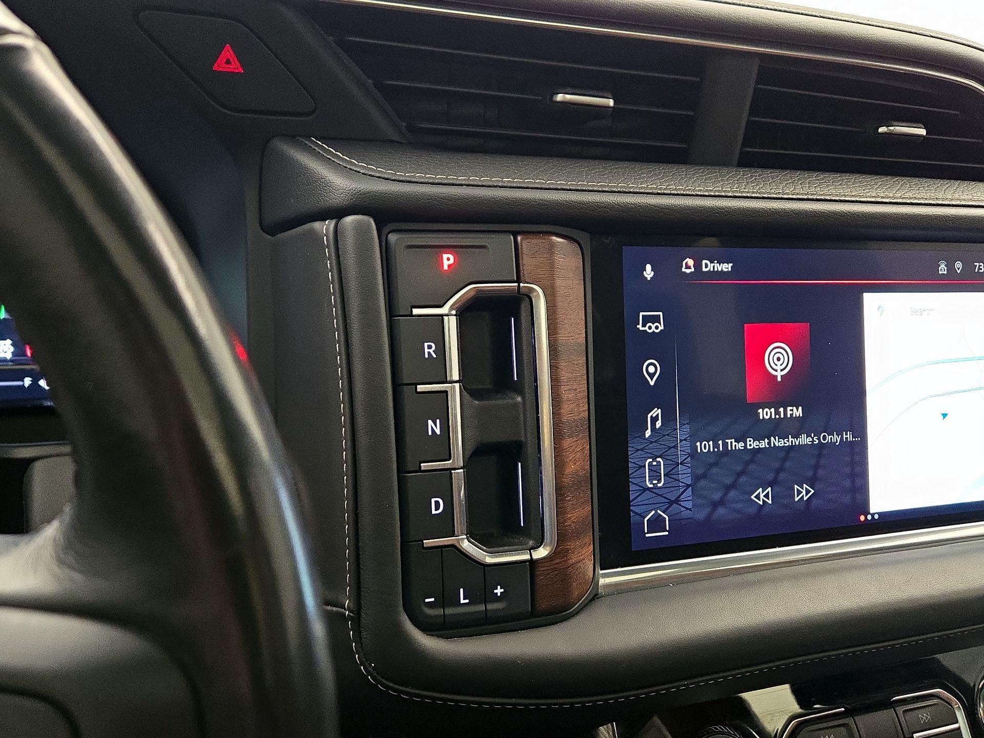 Thumbnail: 2023 GMC Yukon XL - 18