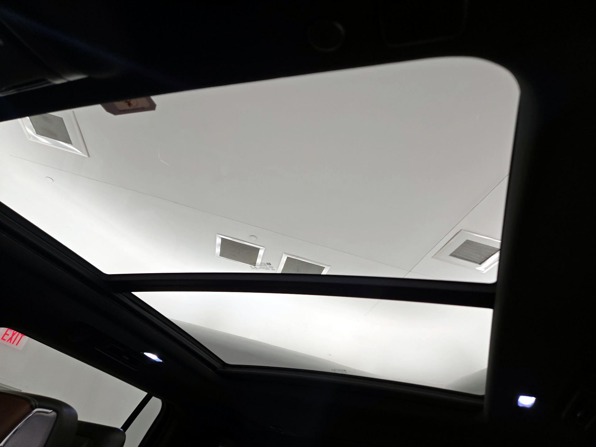 Thumbnail: 2023 GMC Yukon XL - 20