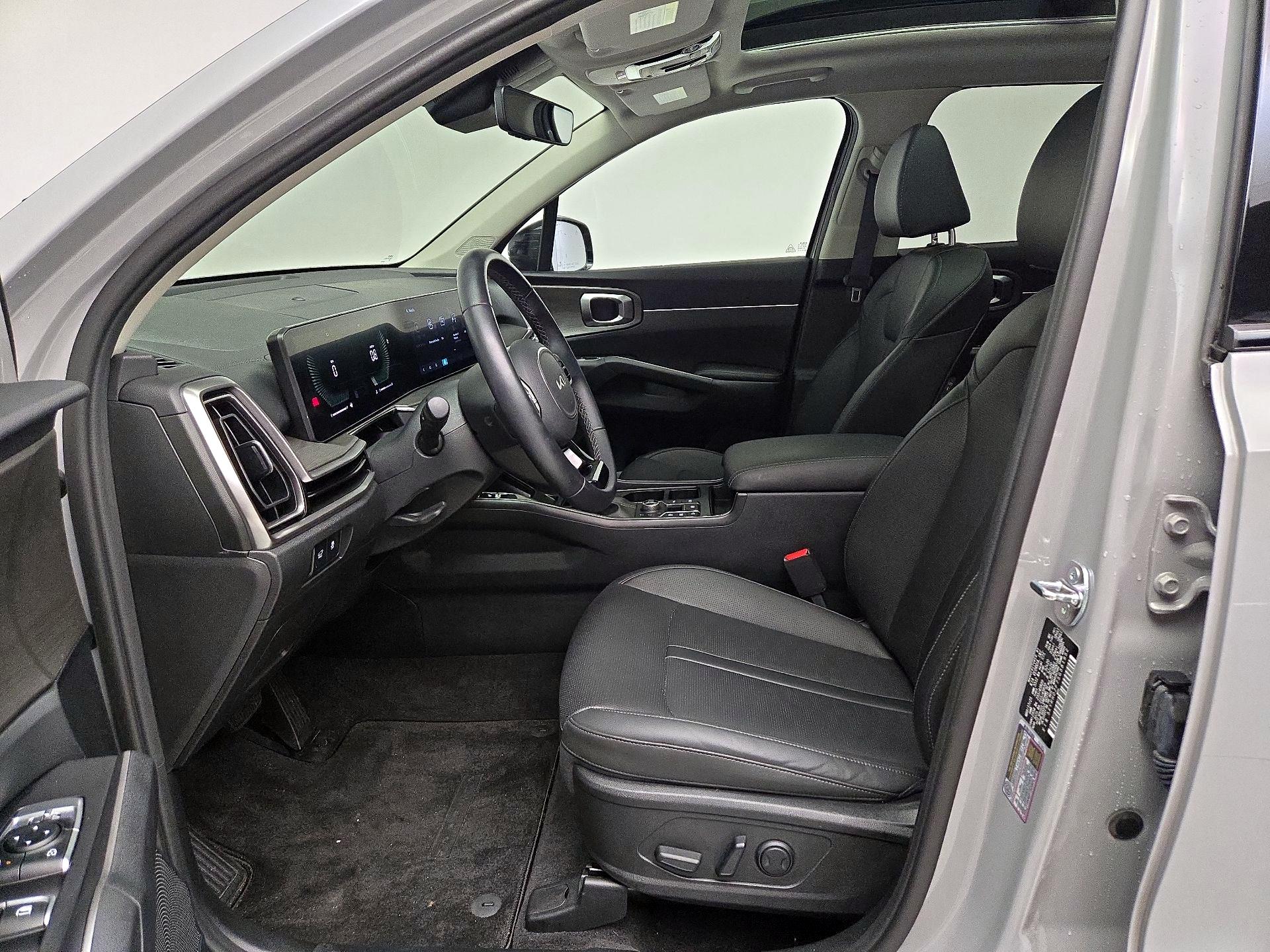 Thumbnail: 2025 Kia Sorento - 11