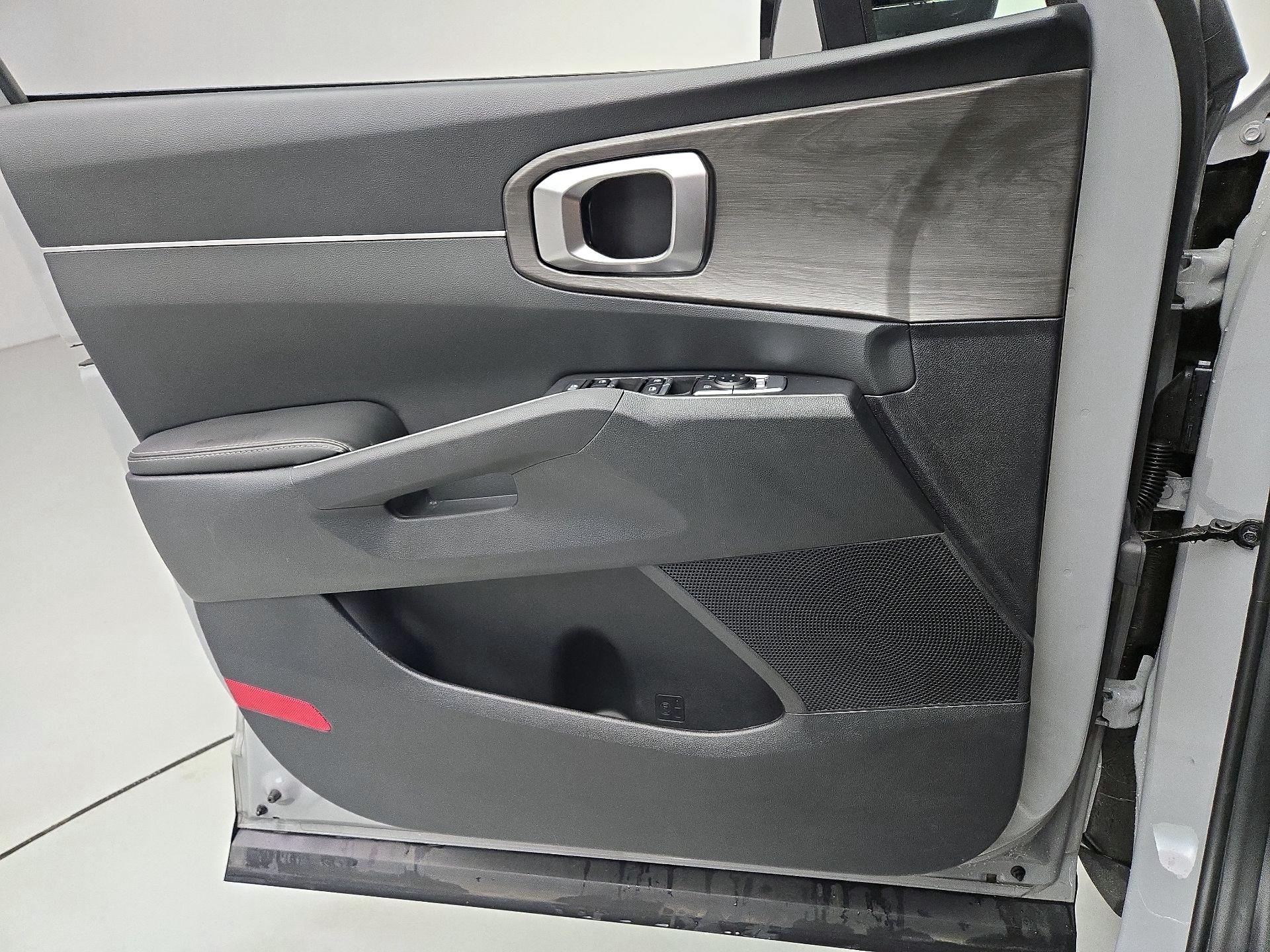 Thumbnail: 2025 Kia Sorento - 12