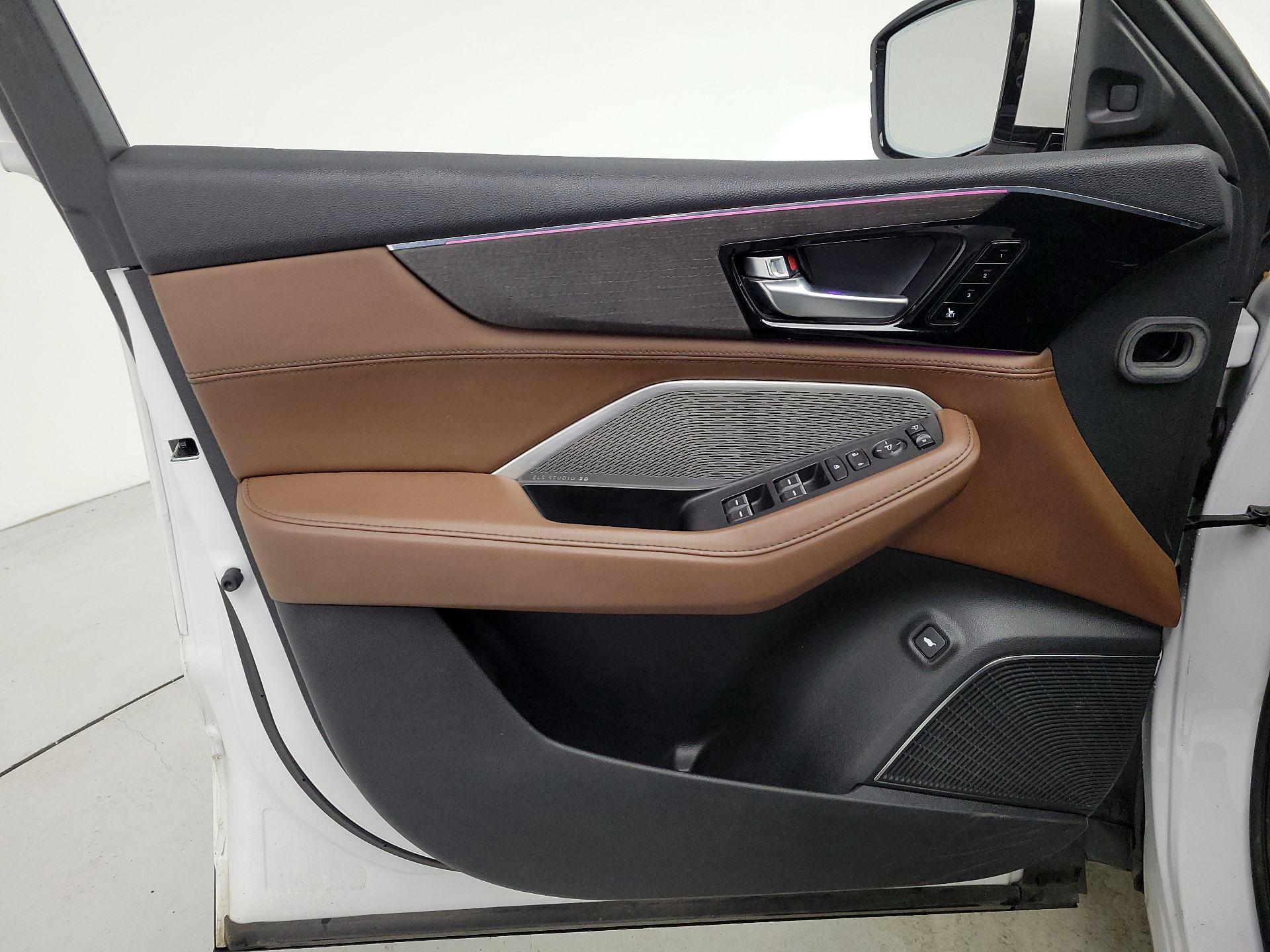 Thumbnail: 2022 Acura MDX - 12