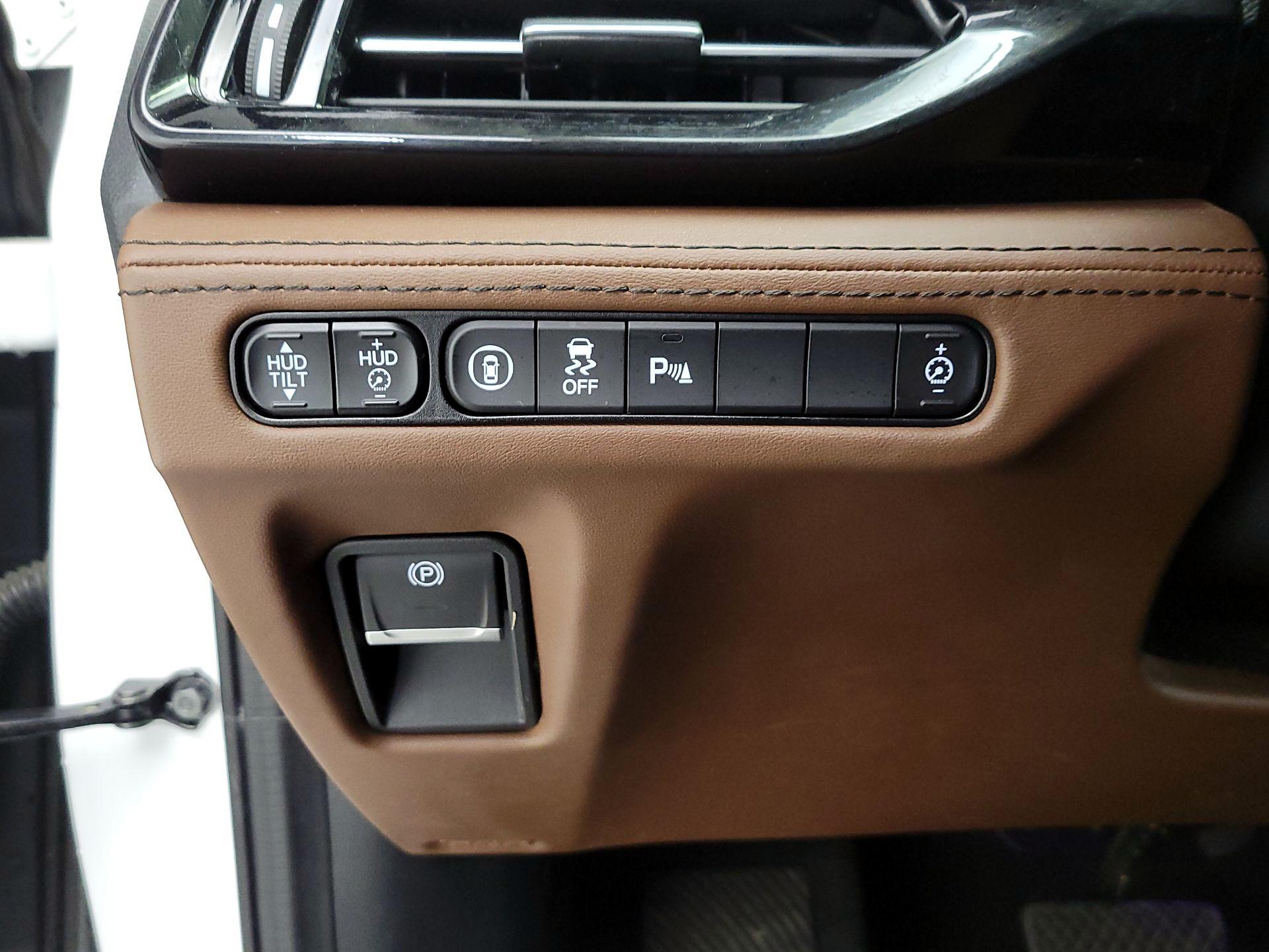 Thumbnail: 2022 Acura MDX - 13