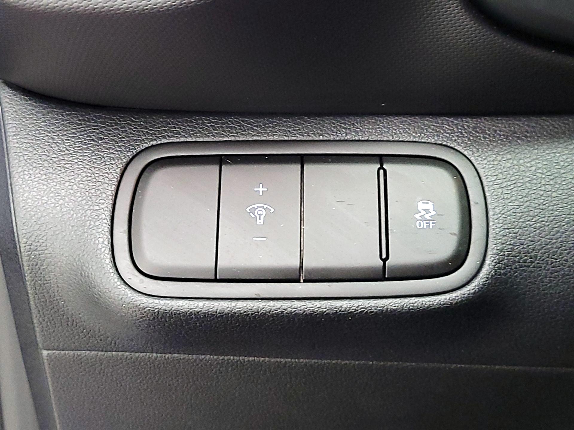 Thumbnail: 2024 Hyundai Venue - 13