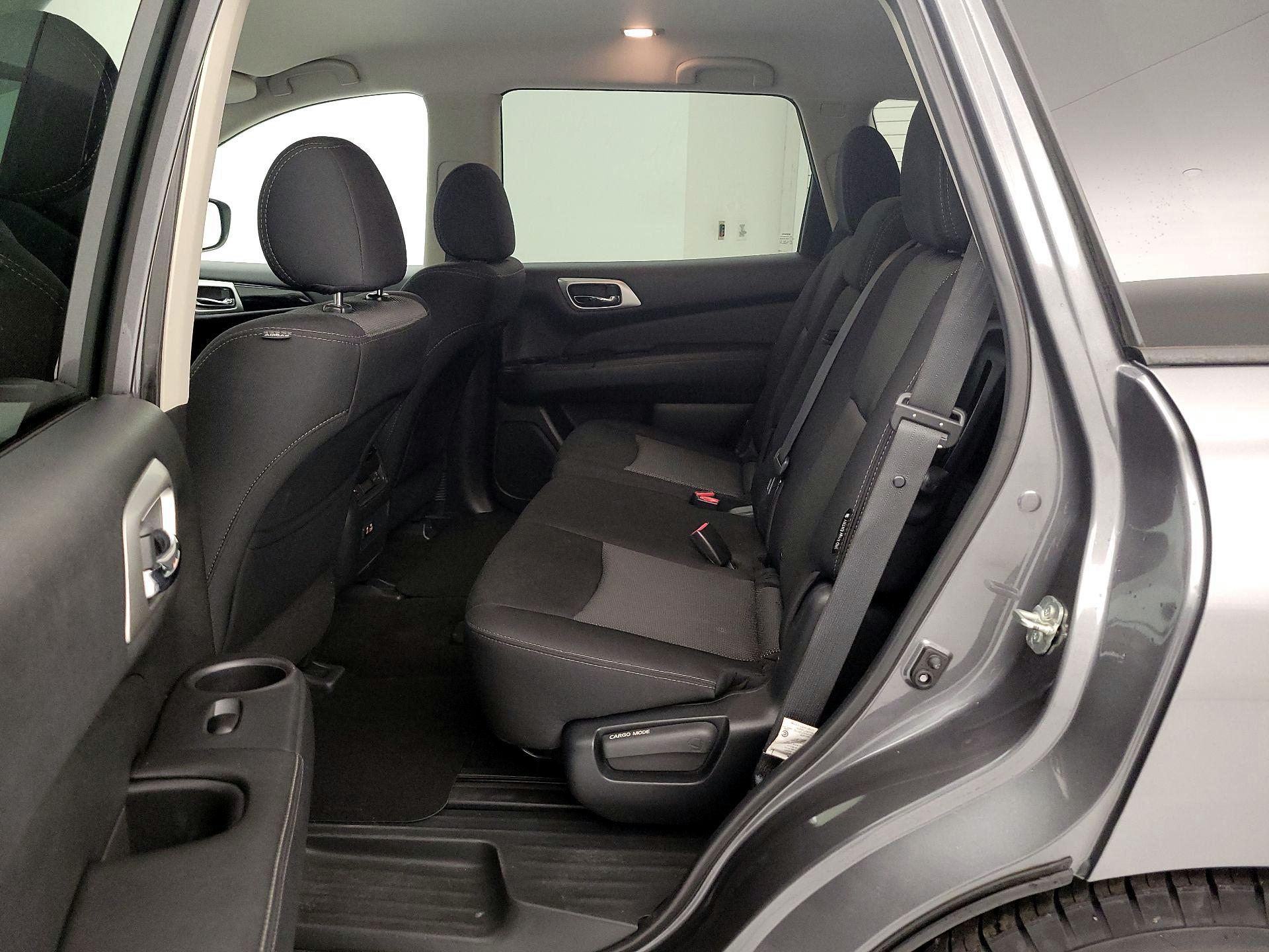 Thumbnail: 2020 Nissan Pathfinder - 19