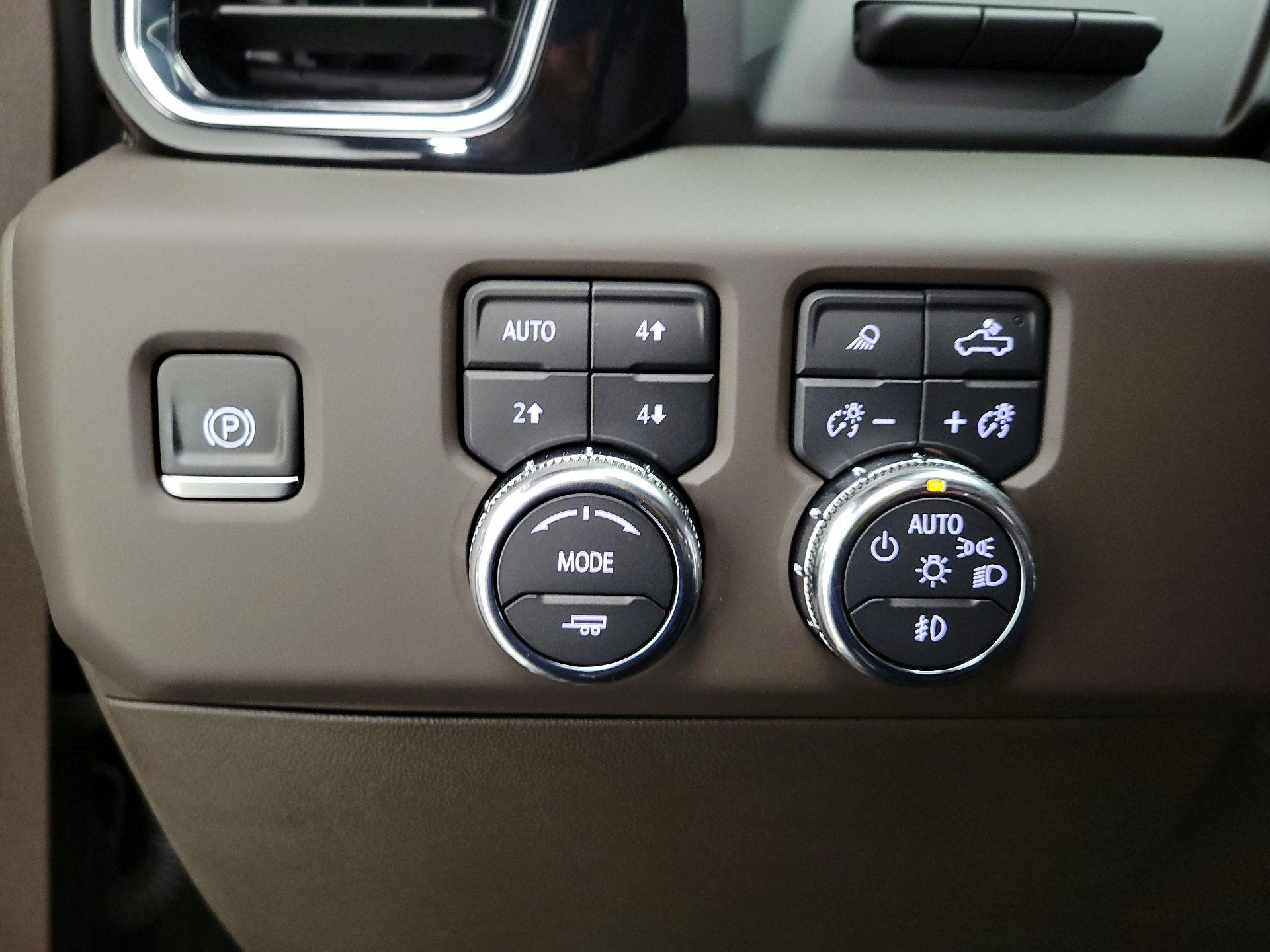 Thumbnail: 2024 GMC Sierra 1500 - 13