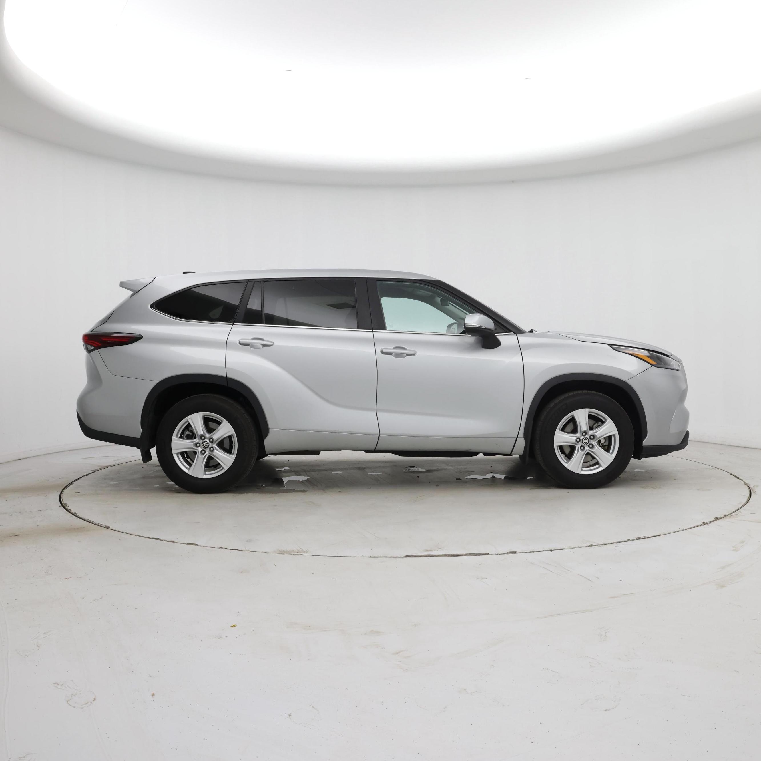 Thumbnail: 2024 Toyota Highlander - 7