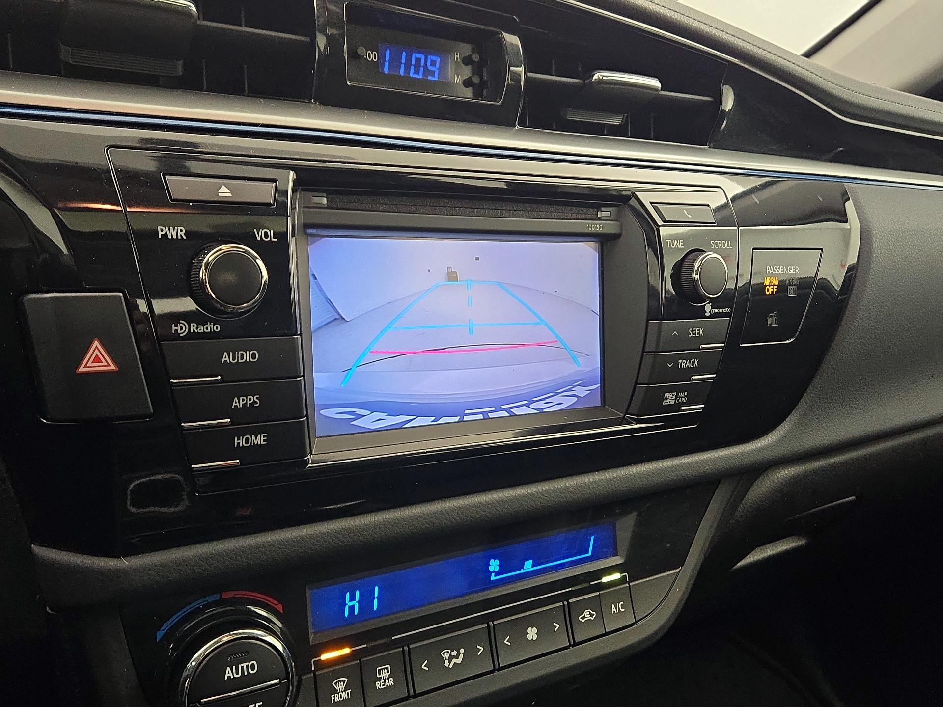 Thumbnail: 2015 Toyota Corolla - 14