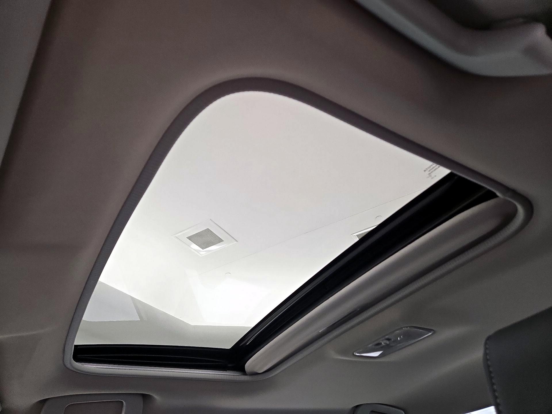 Thumbnail: 2015 Toyota Corolla - 19