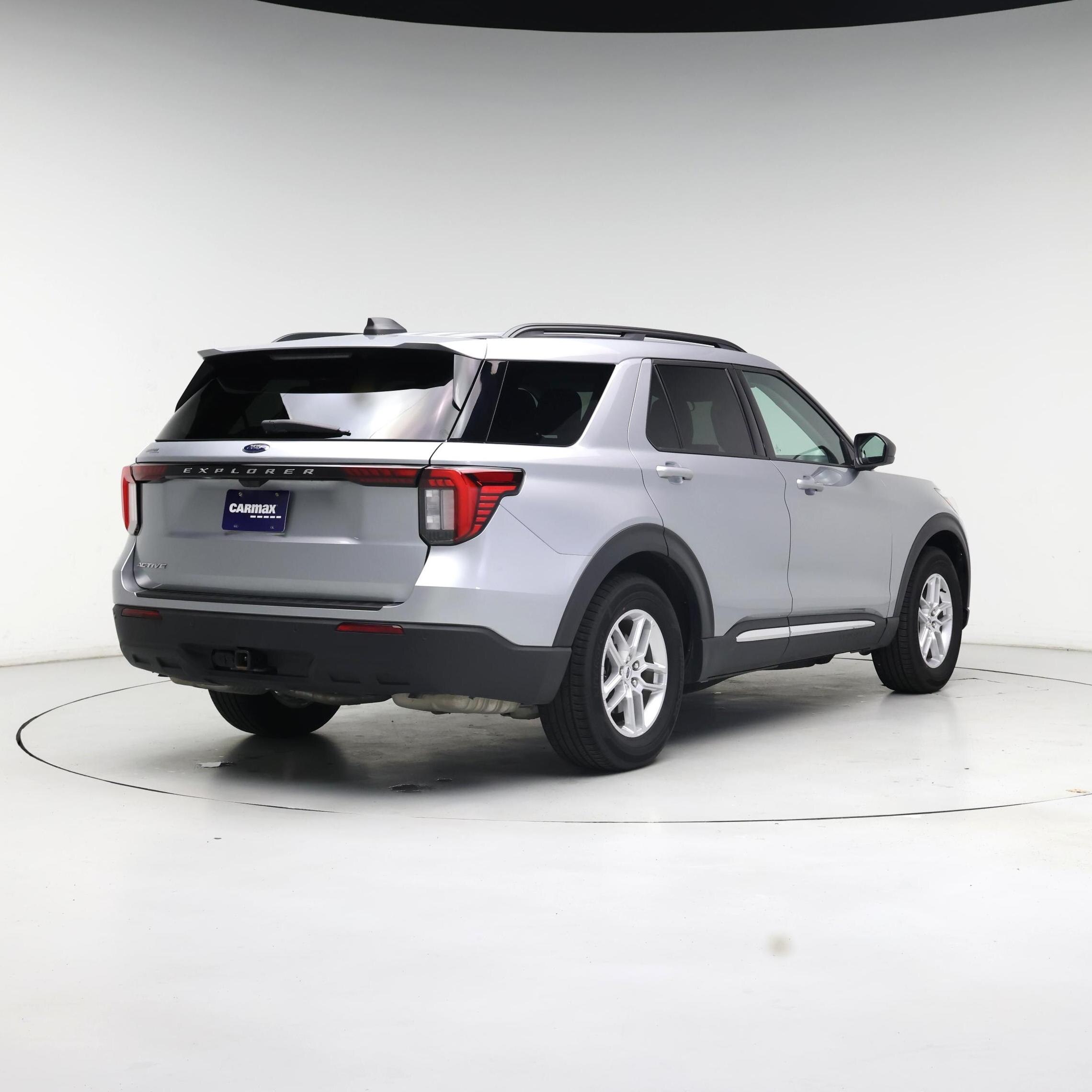 Thumbnail: 2025 Ford Explorer - 8