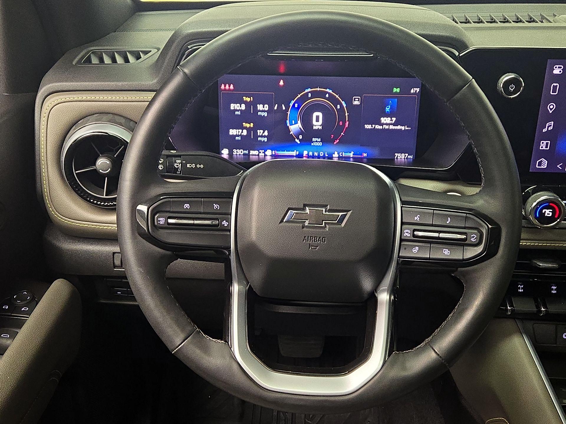 Thumbnail: 2024 Chevrolet Colorado - 10