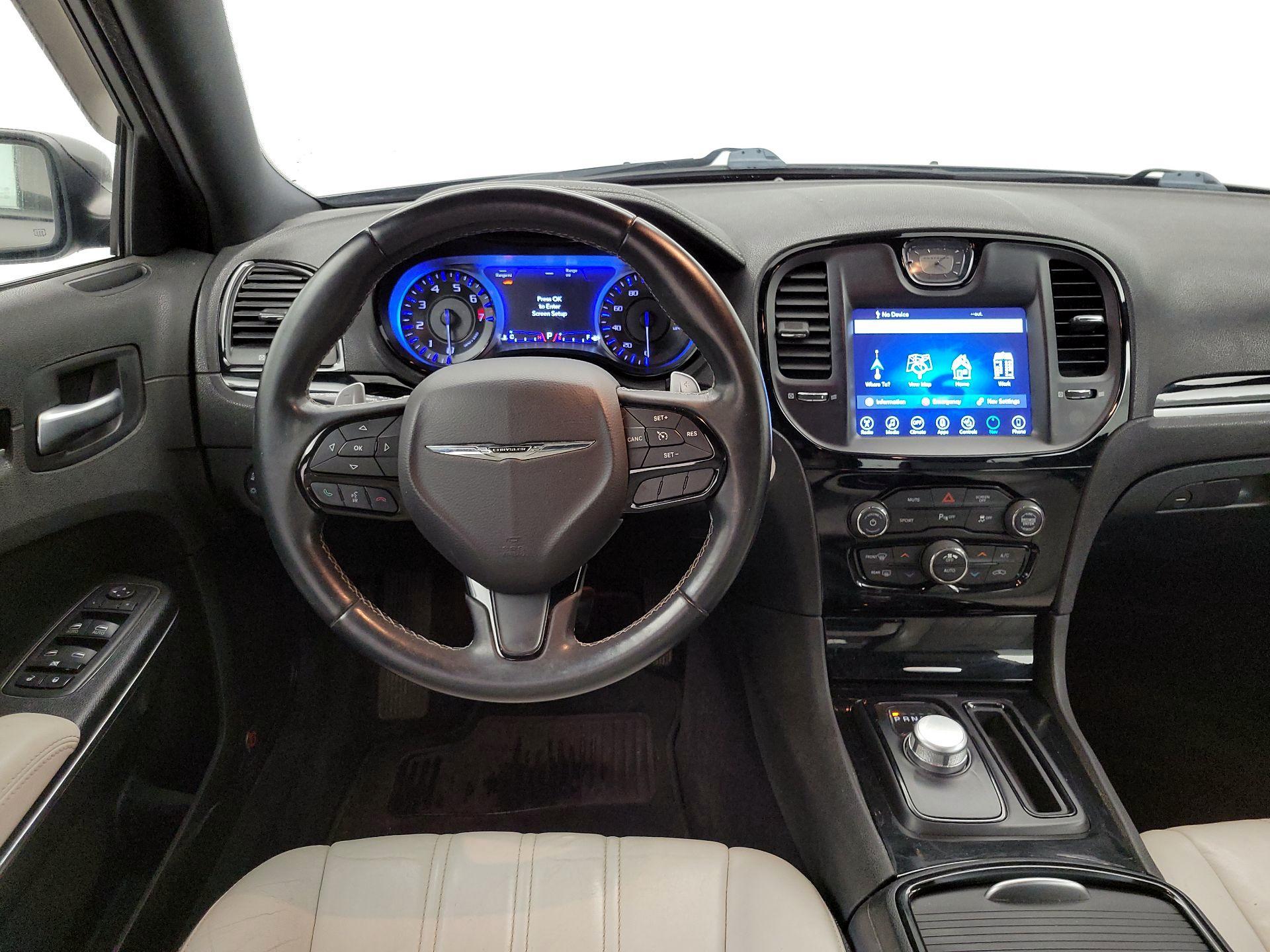 Thumbnail: 2017 Chrysler 300 - 10