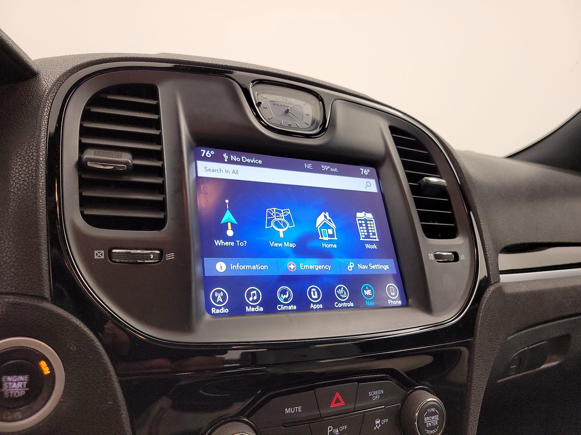 Thumbnail: 2017 Chrysler 300 - 14