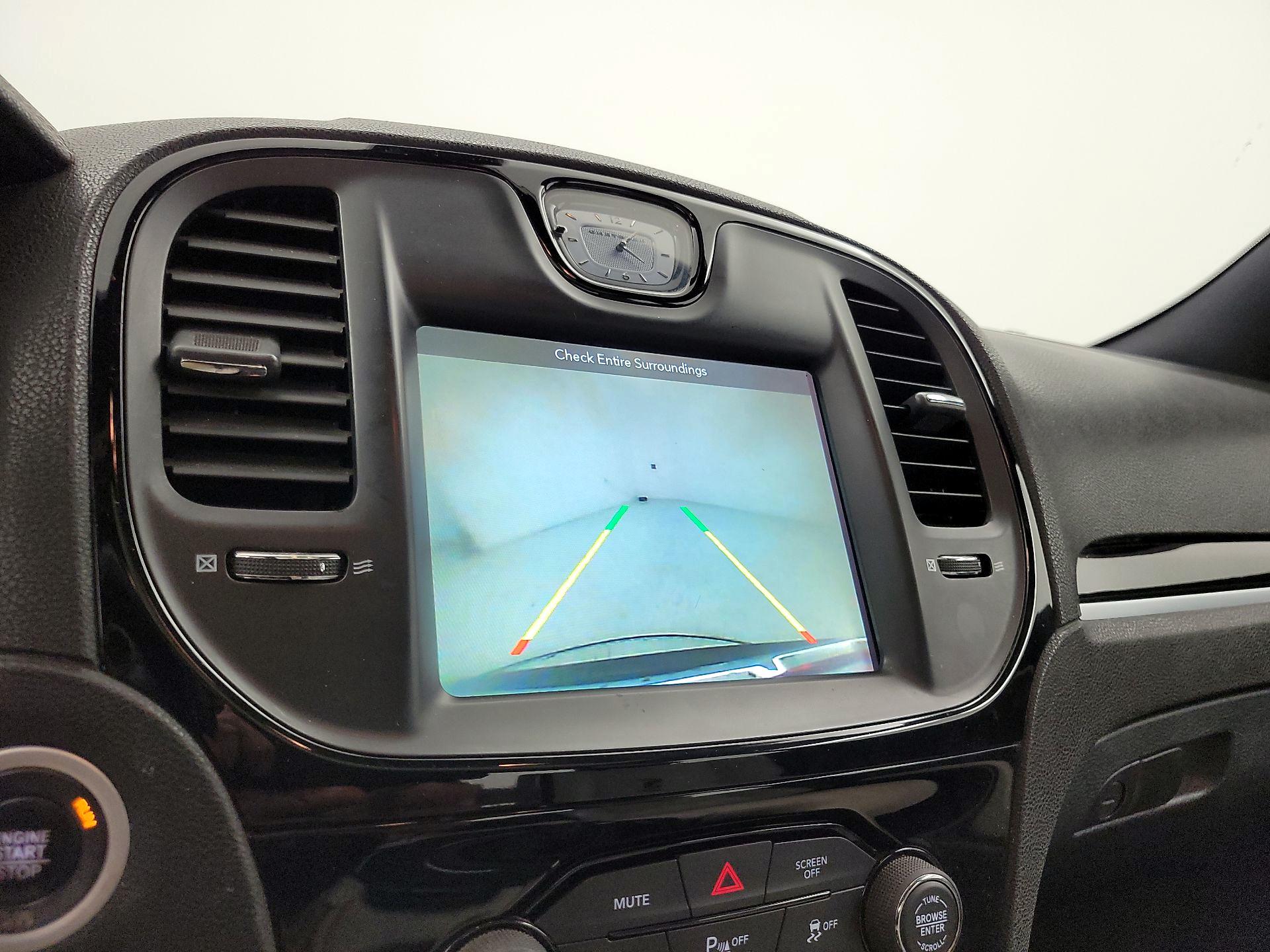 Thumbnail: 2017 Chrysler 300 - 15