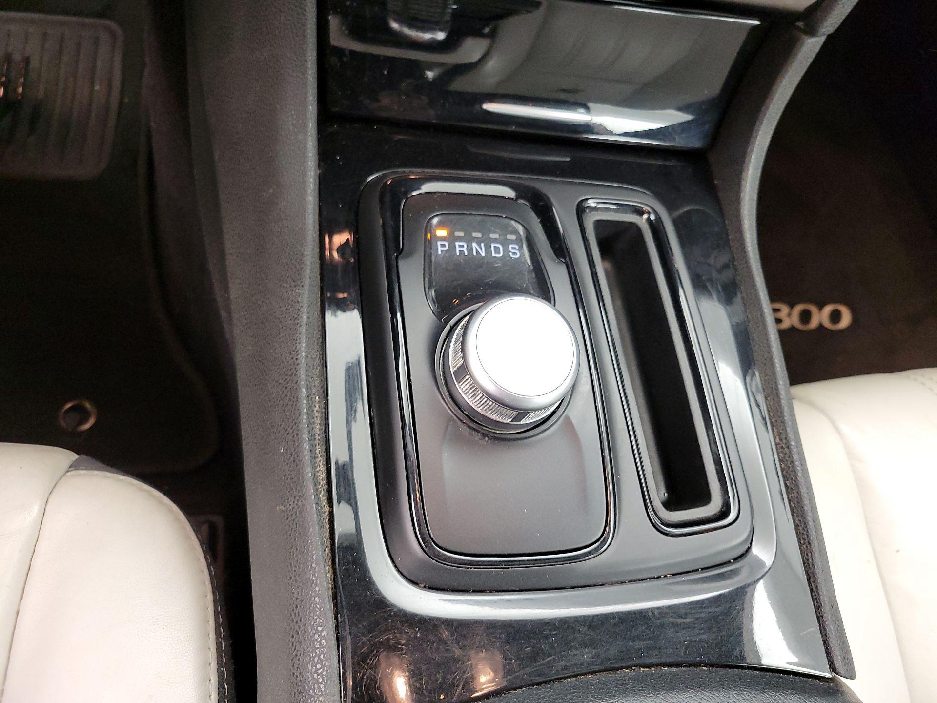 Thumbnail: 2017 Chrysler 300 - 18