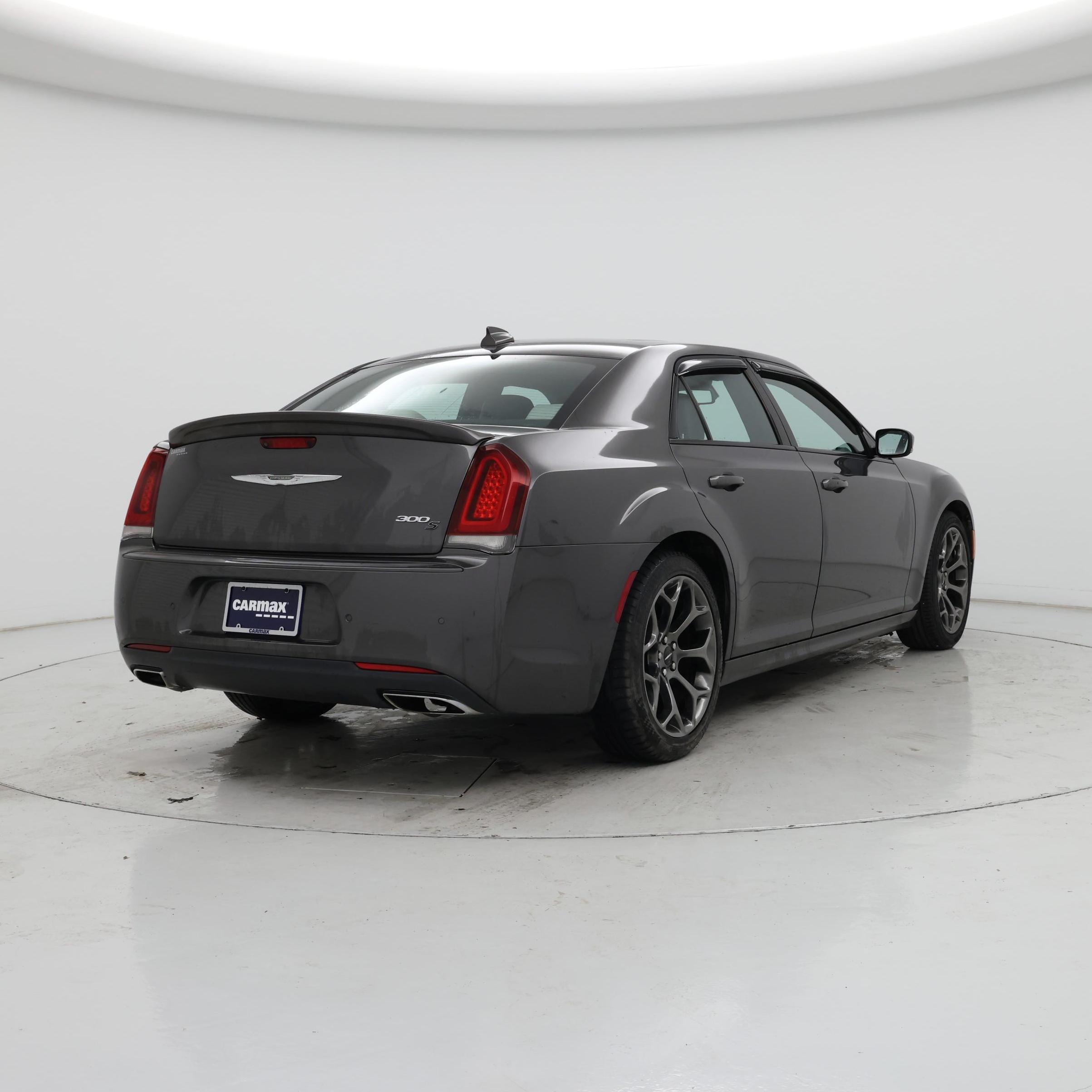 Thumbnail: 2017 Chrysler 300 - 8