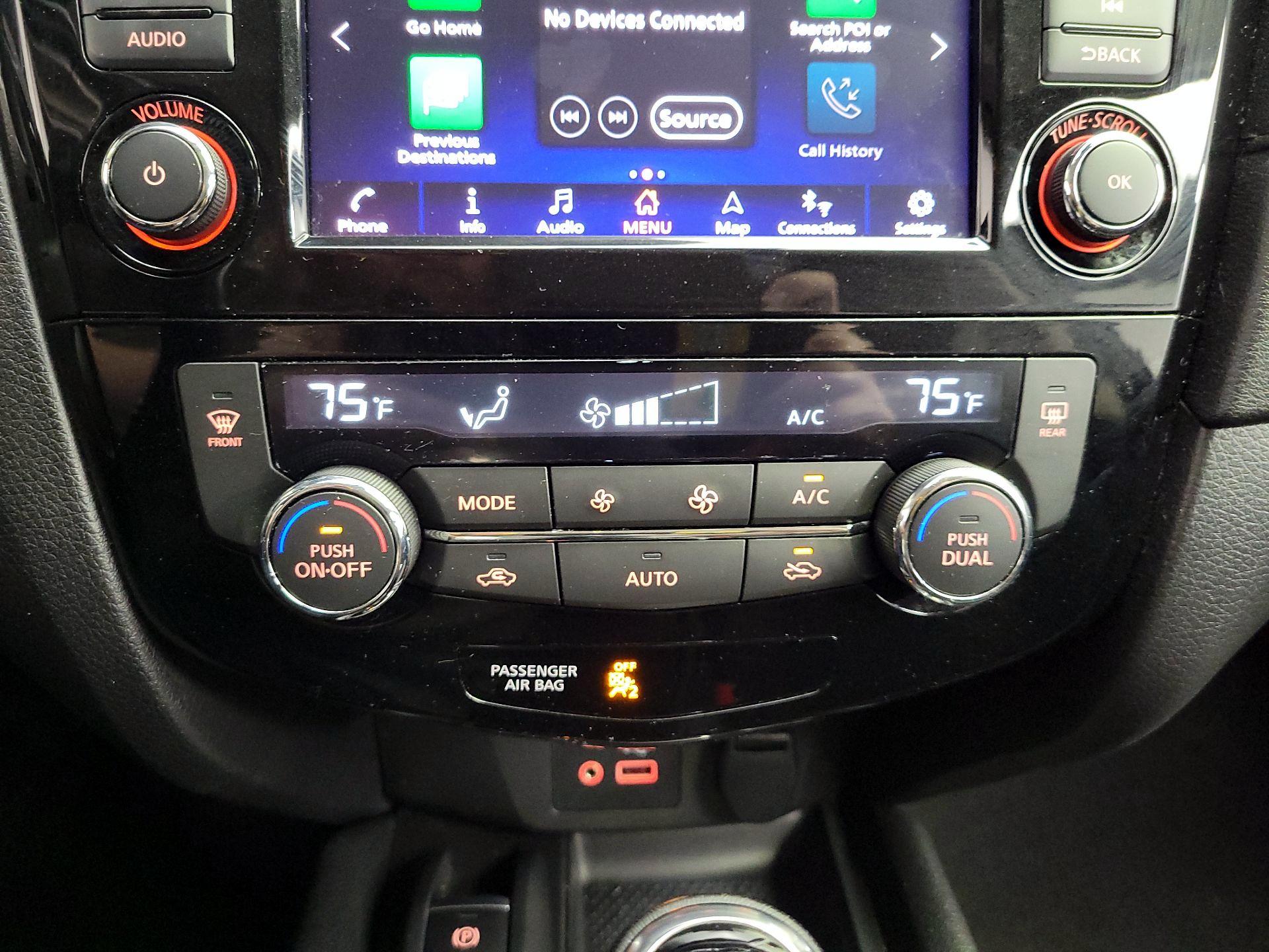 Thumbnail: 2019 Nissan Rogue - 17