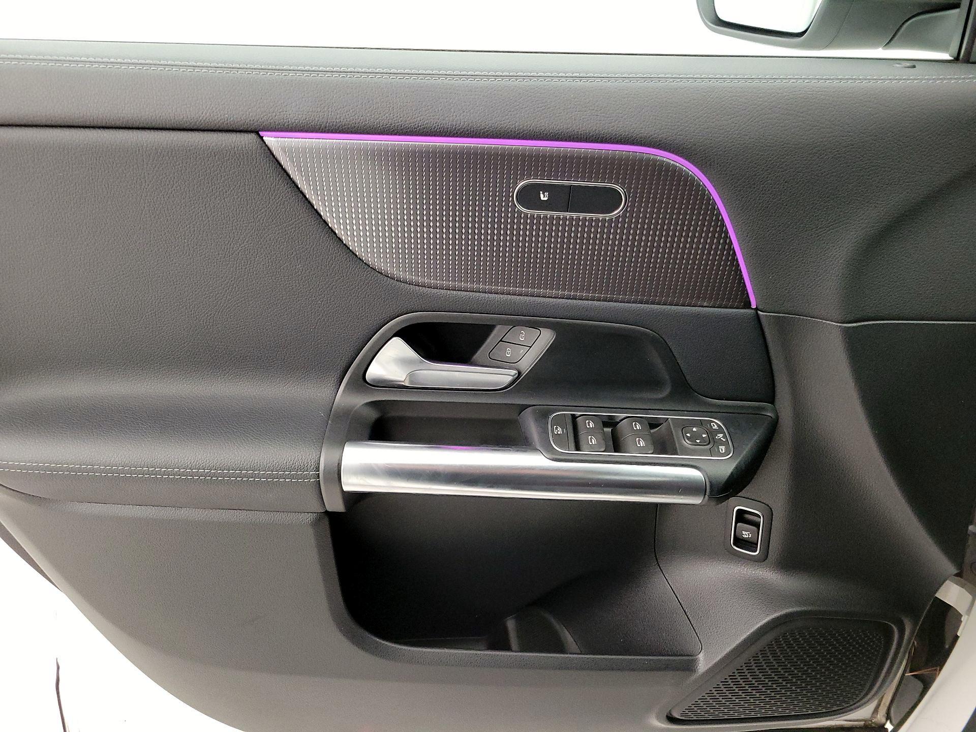 Thumbnail: 2022 Mercedes-Benz GLA - 12