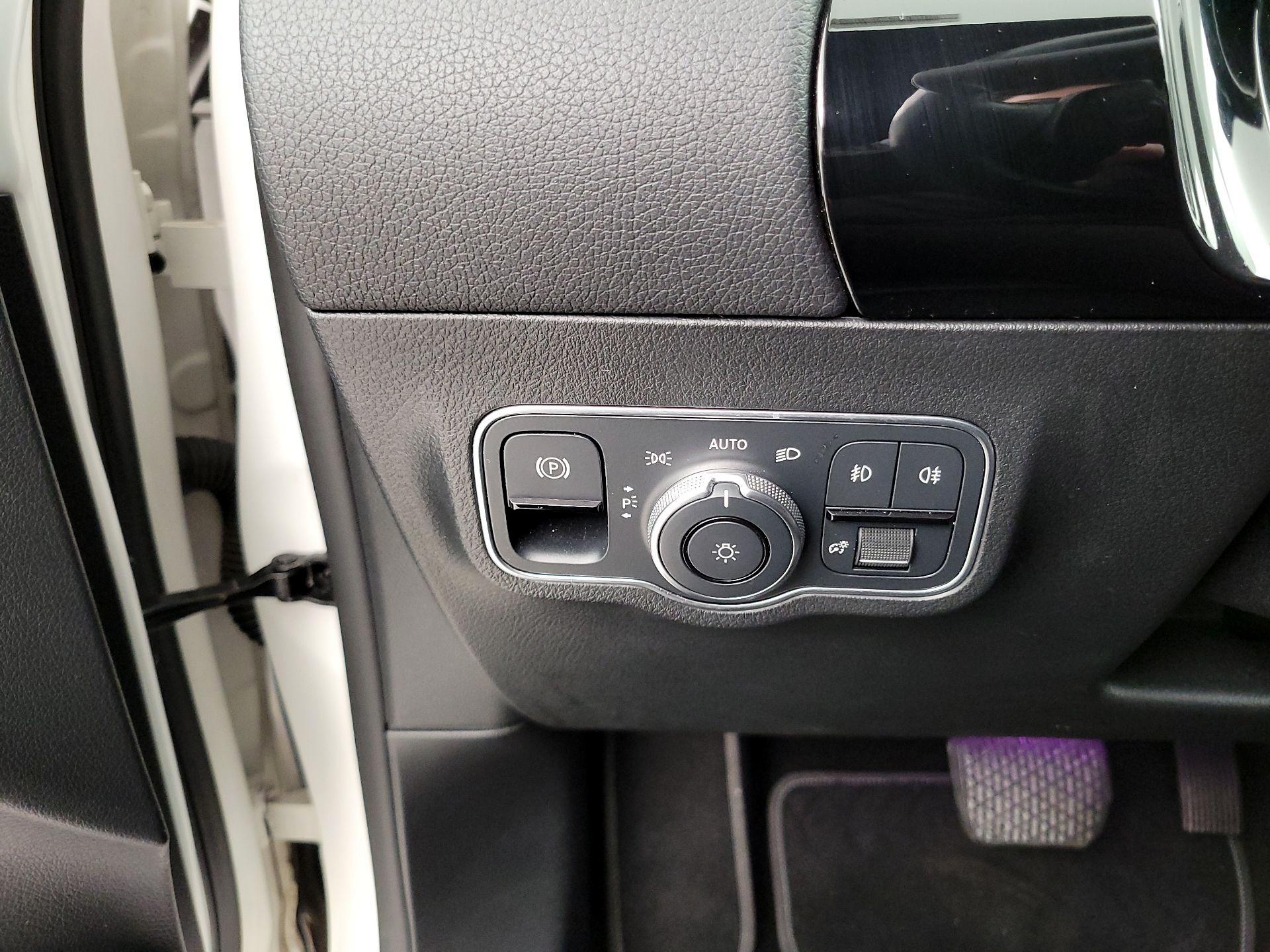 Thumbnail: 2022 Mercedes-Benz GLA - 13