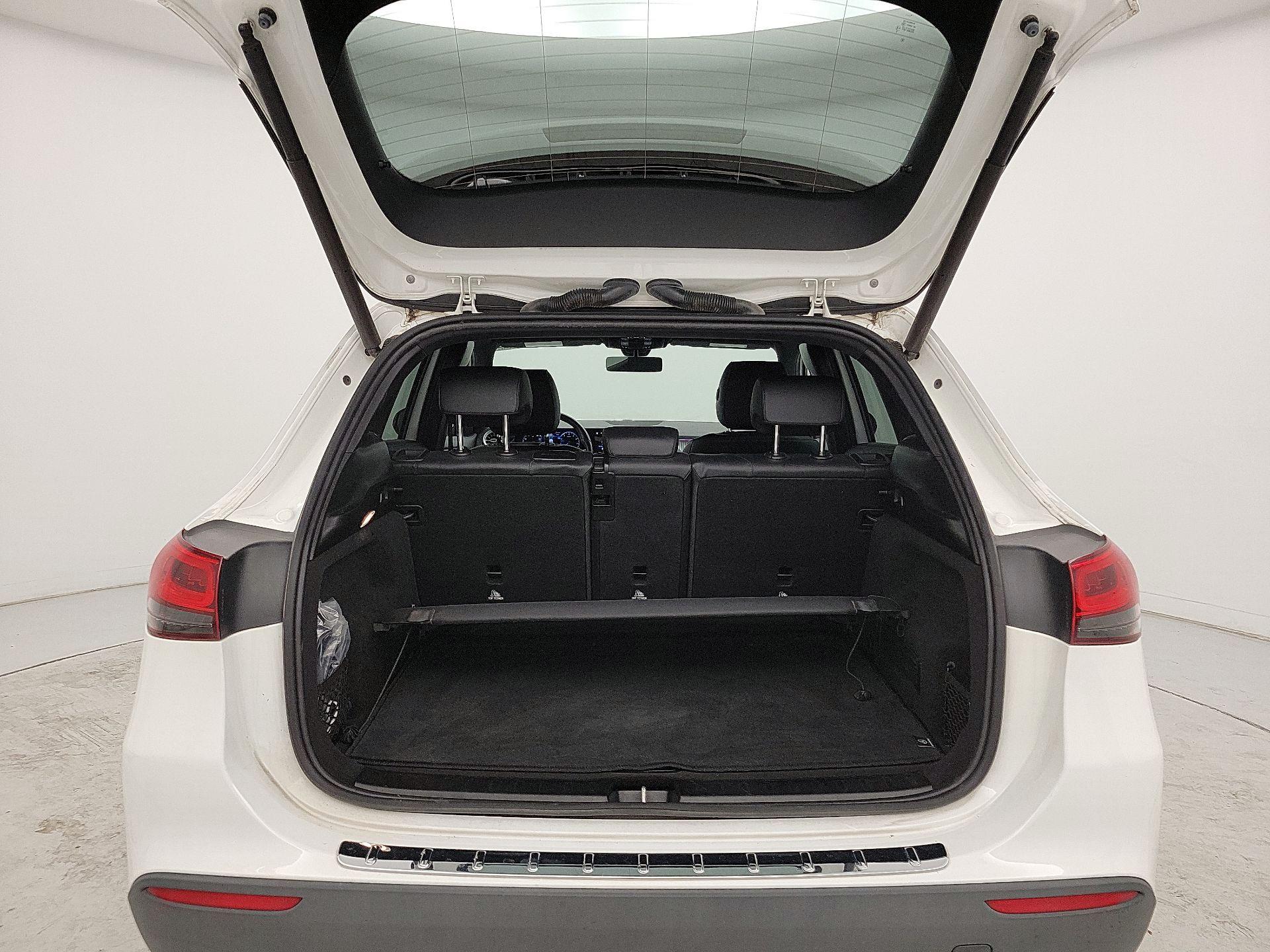 Thumbnail: 2022 Mercedes-Benz GLA - 20