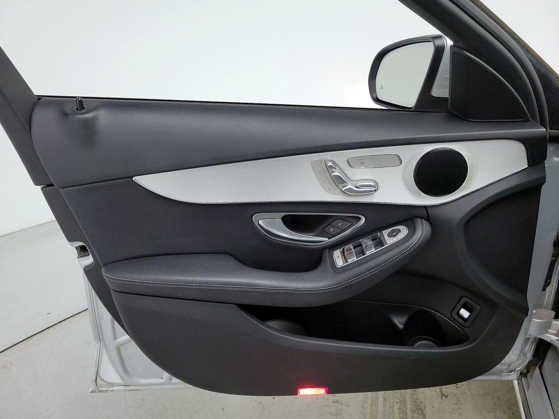 Thumbnail: 2018 Mercedes-Benz C-Class - 12