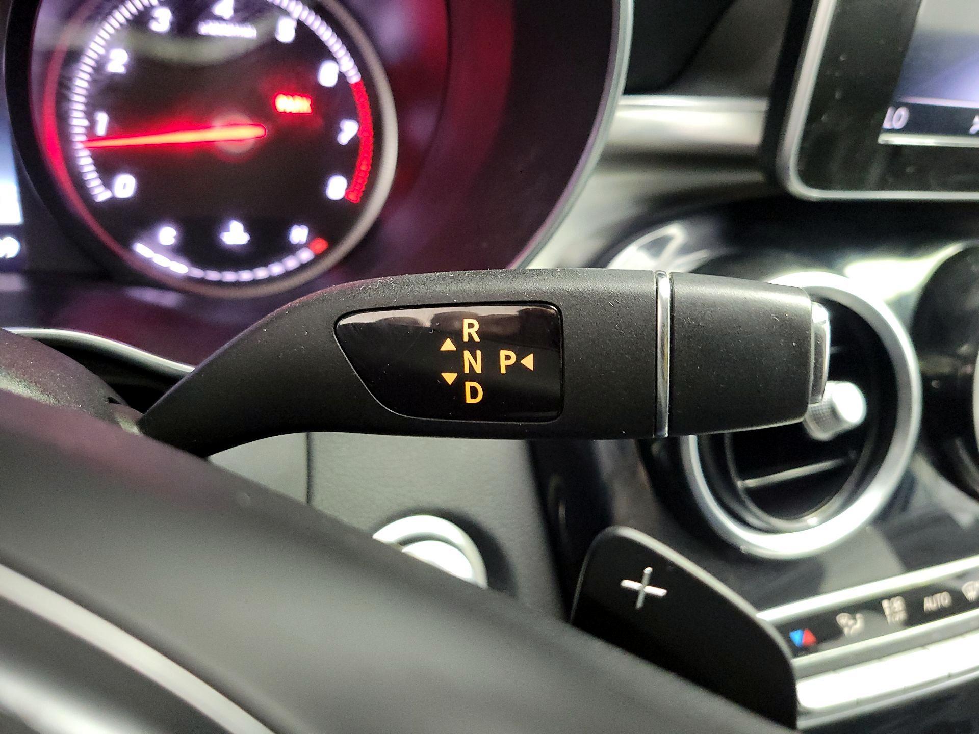 Thumbnail: 2018 Mercedes-Benz C-Class - 17